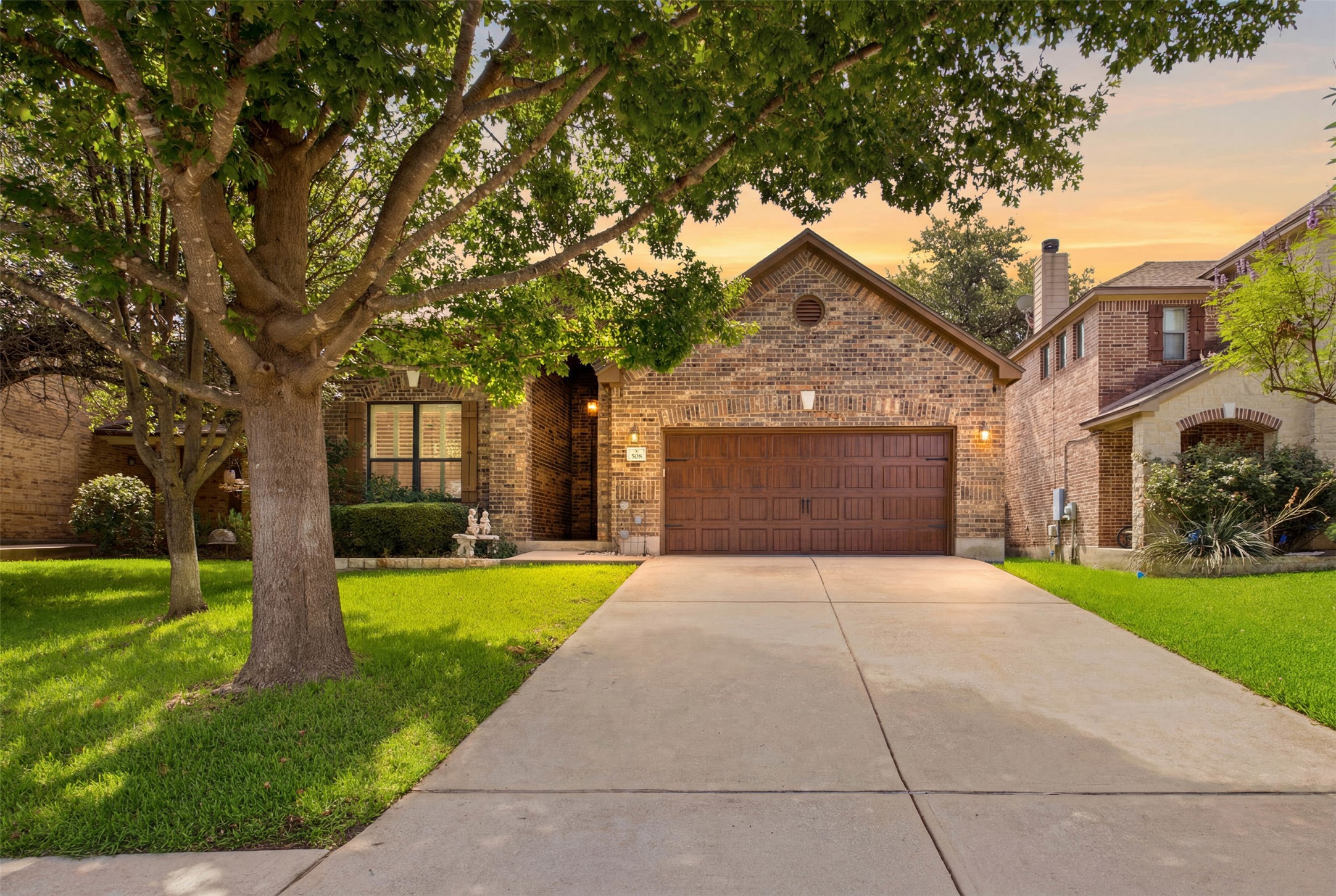 508 Trail Dust Dr — photo