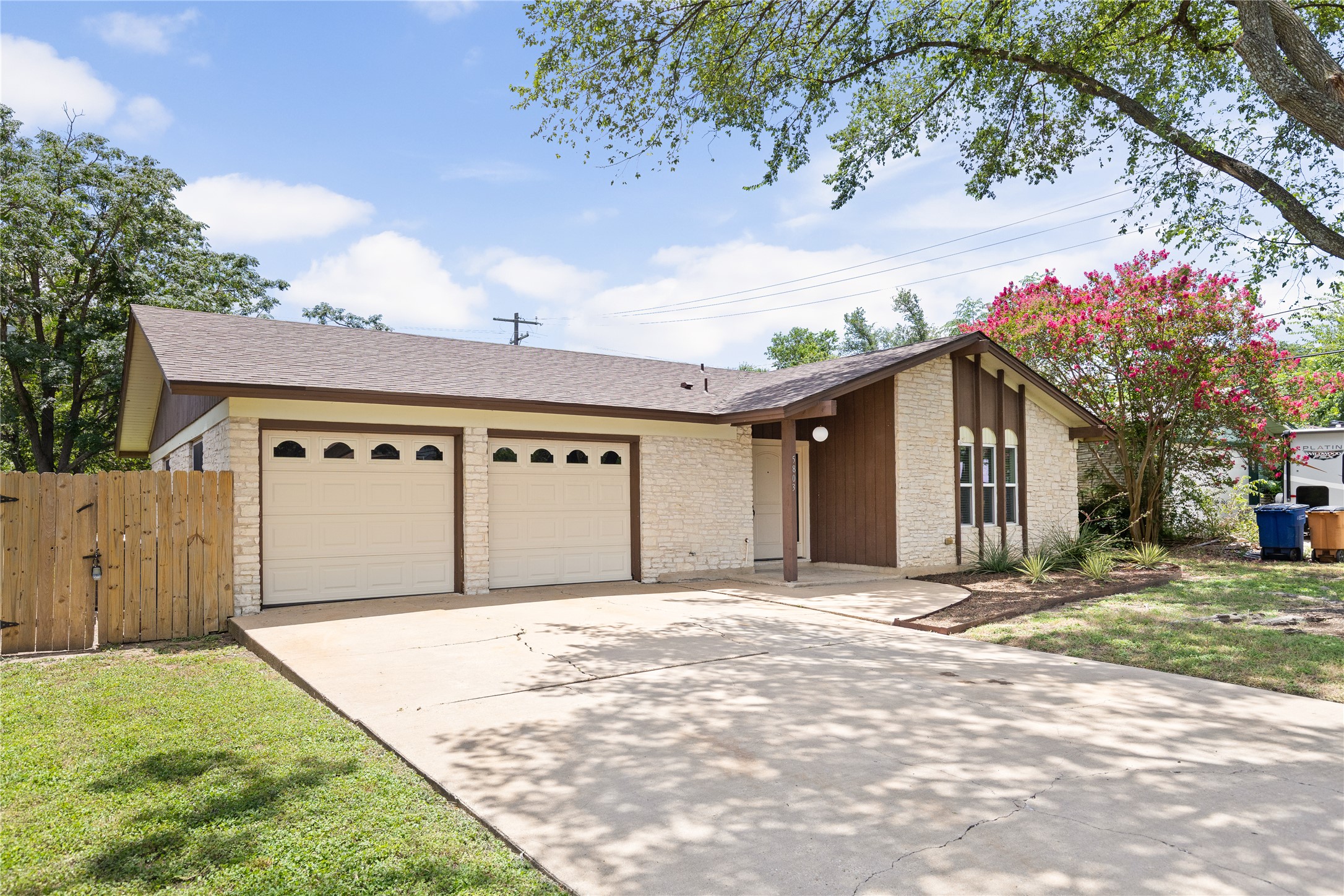 5803 Eureka Drive, Austin, TX 78745 — photo 2