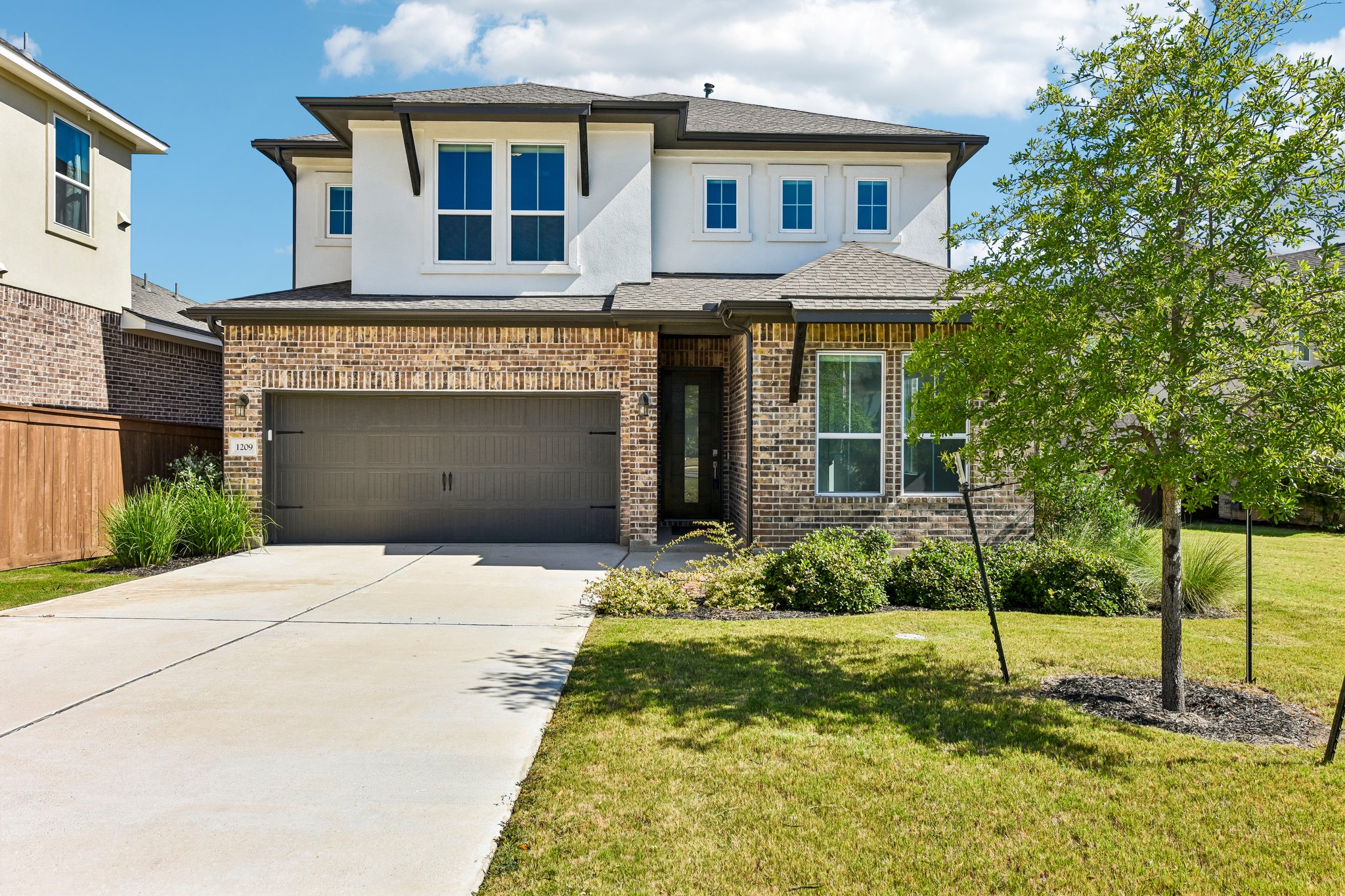 1209 Willie Ranch Way — photo