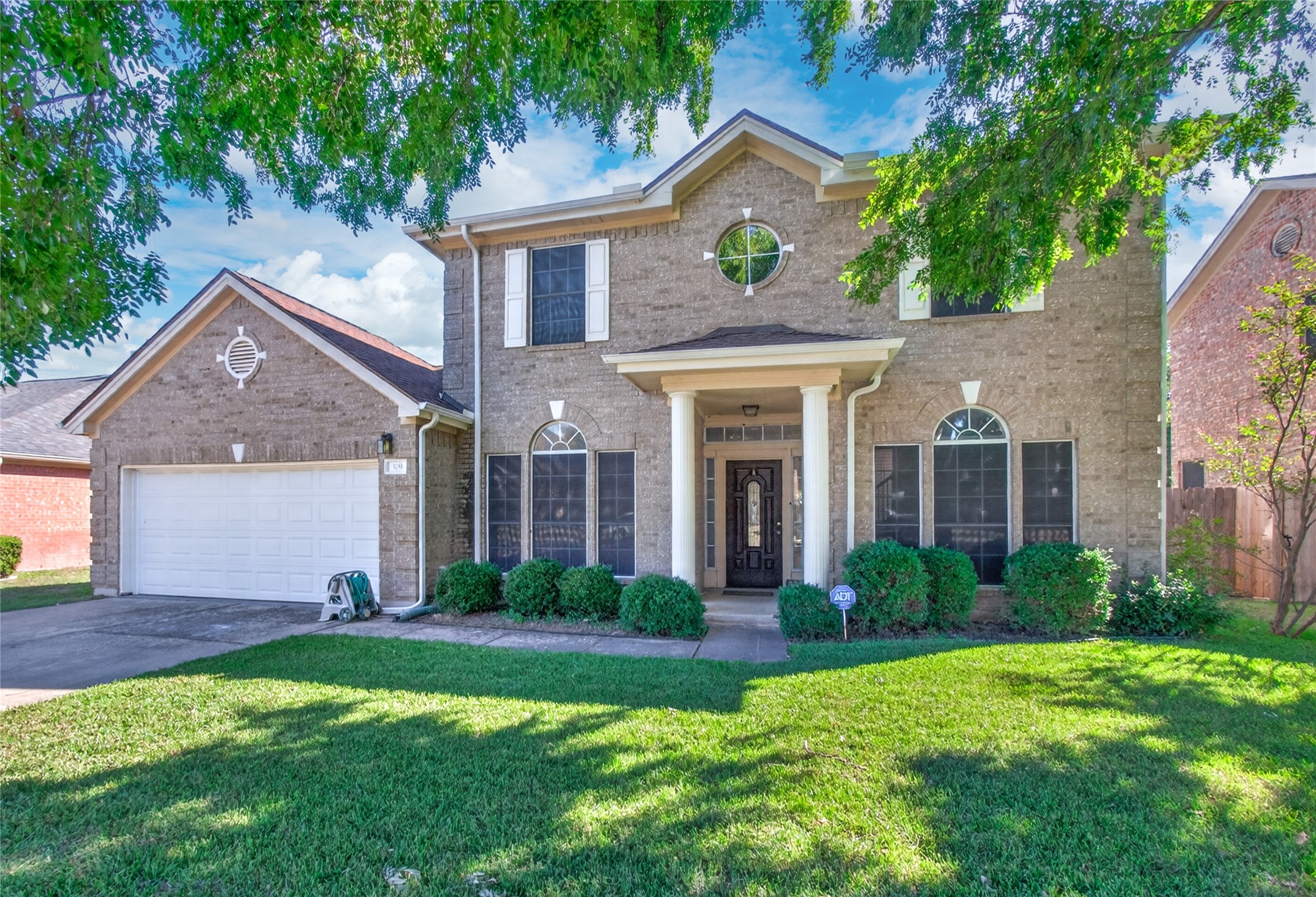 309 Steeplechase Dr — photo