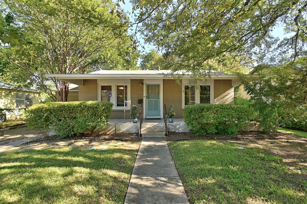 1216 Alegria Rd — photo