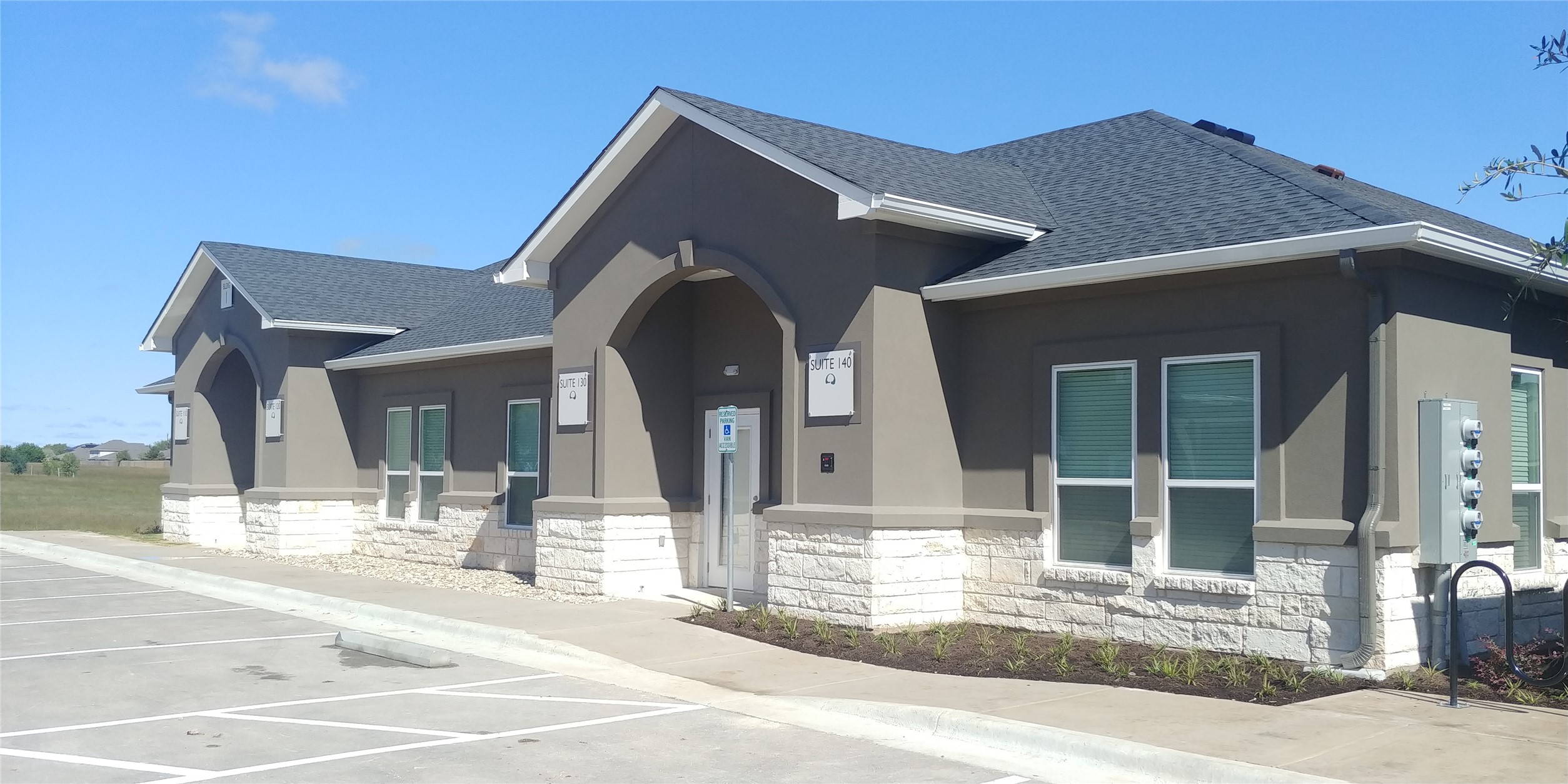 660 S Bagdad Rd Unit 420 — photo