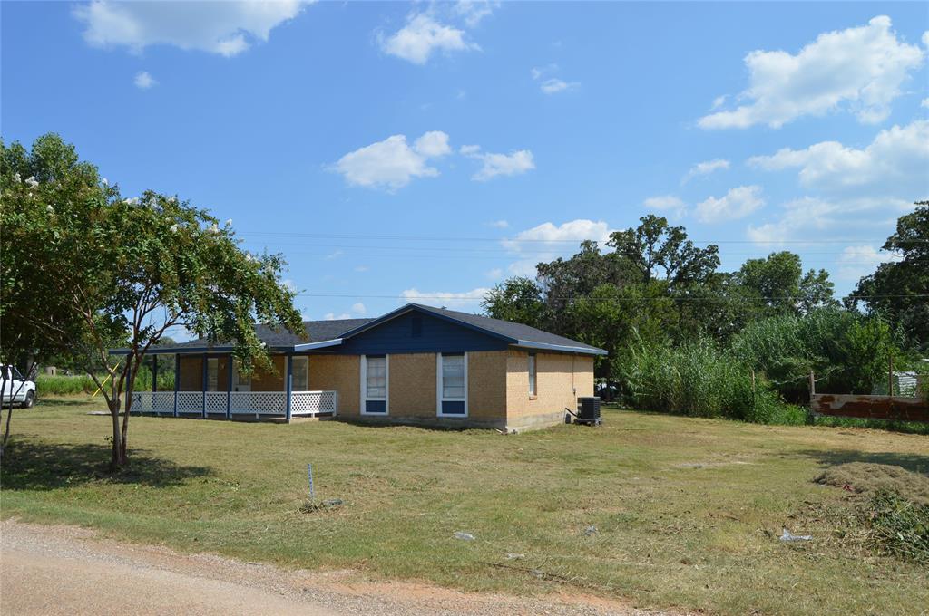 245 Flaming Oak Dr — photo