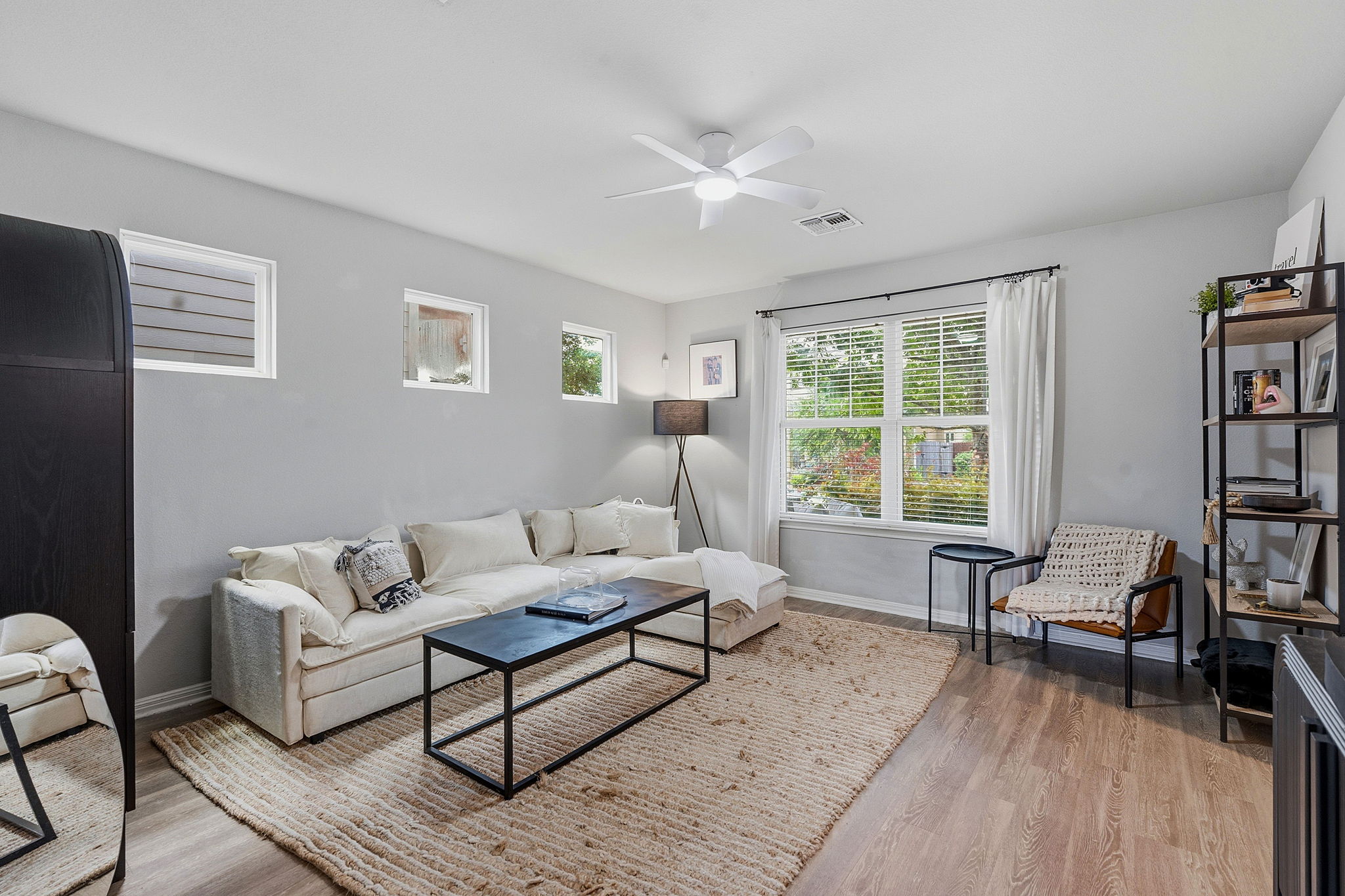 162 Friendship Oak Dr — photo