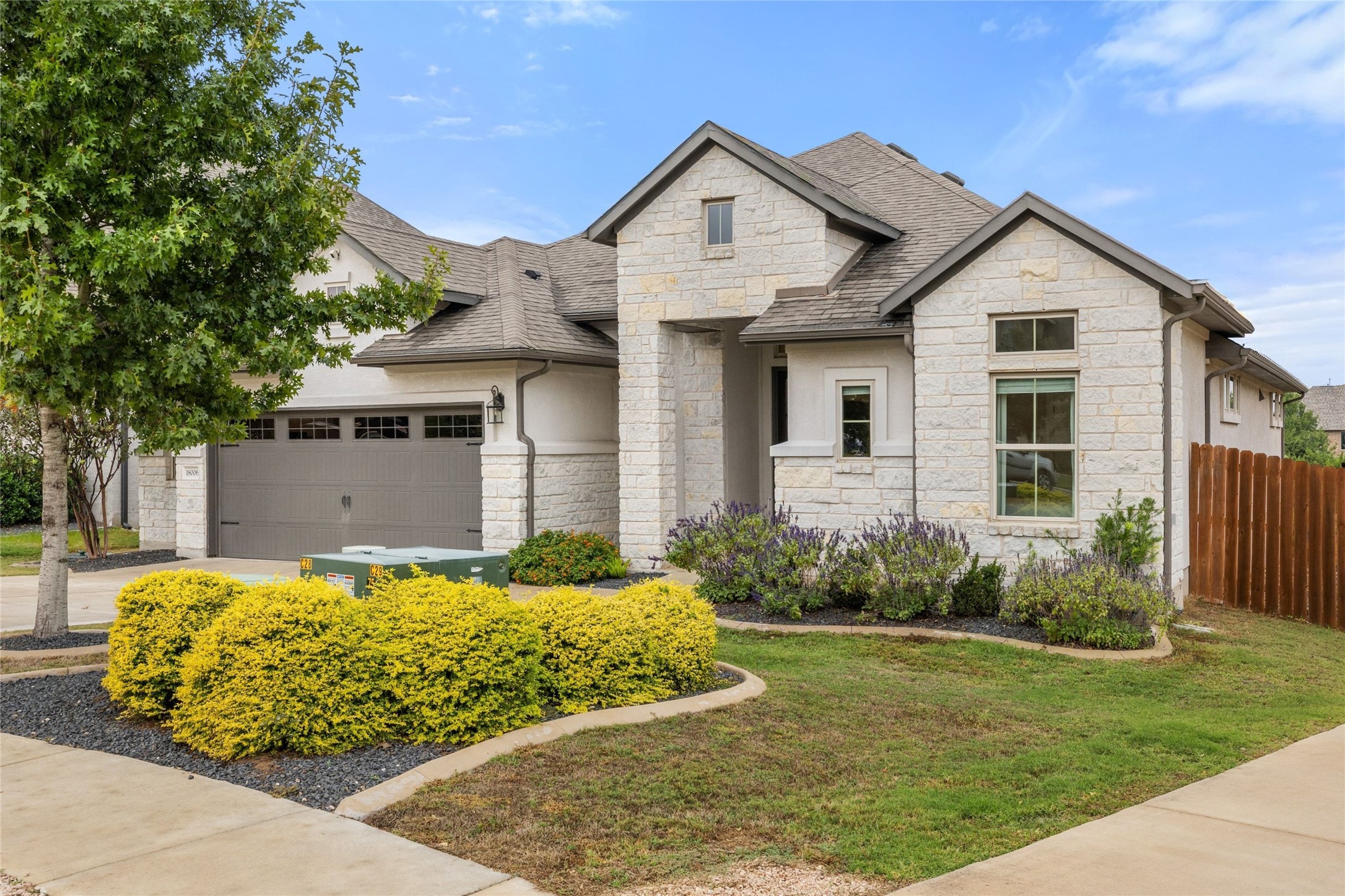 18006 Crofton CV — photo