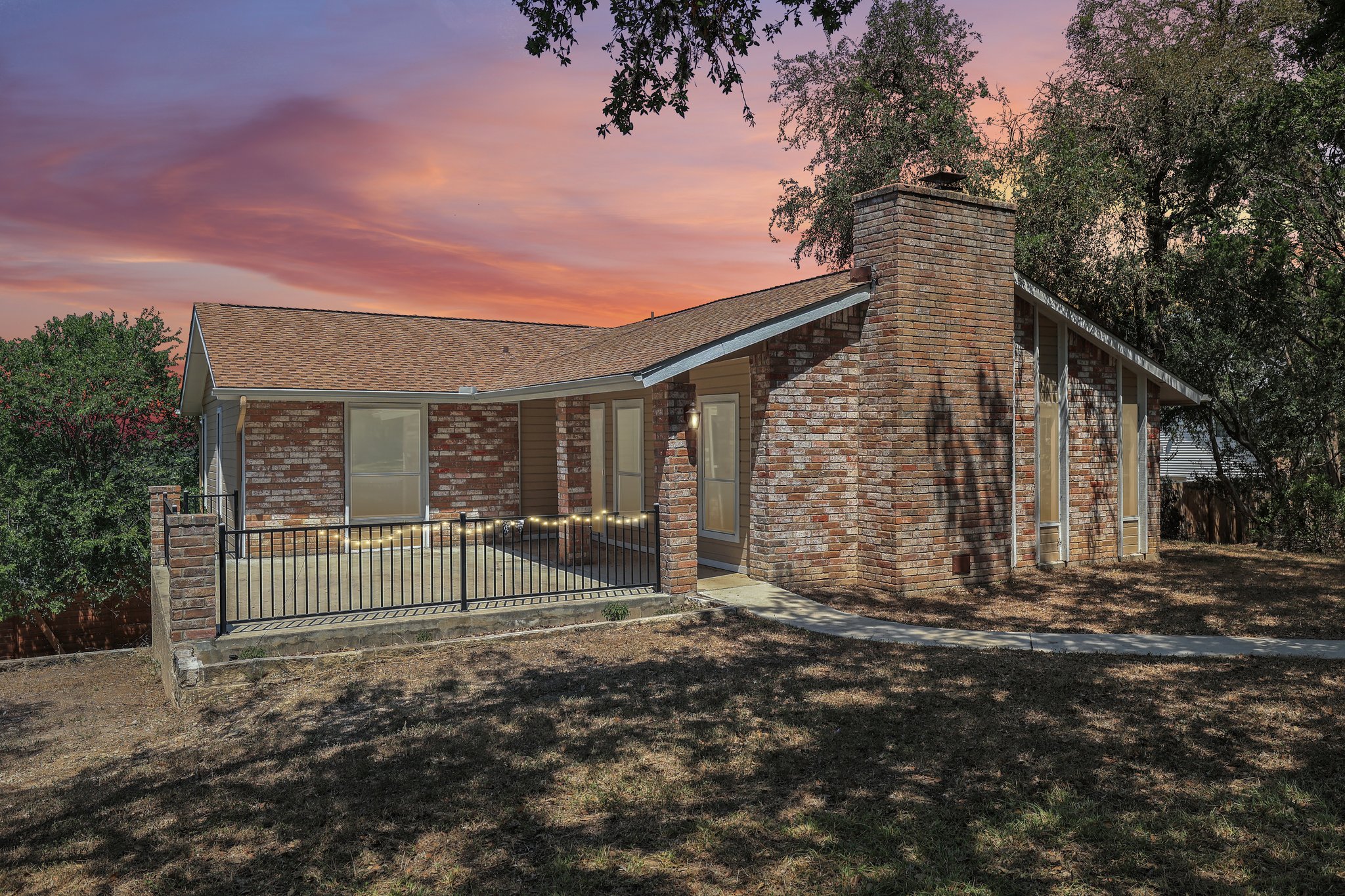 808 Dale Dr — photo