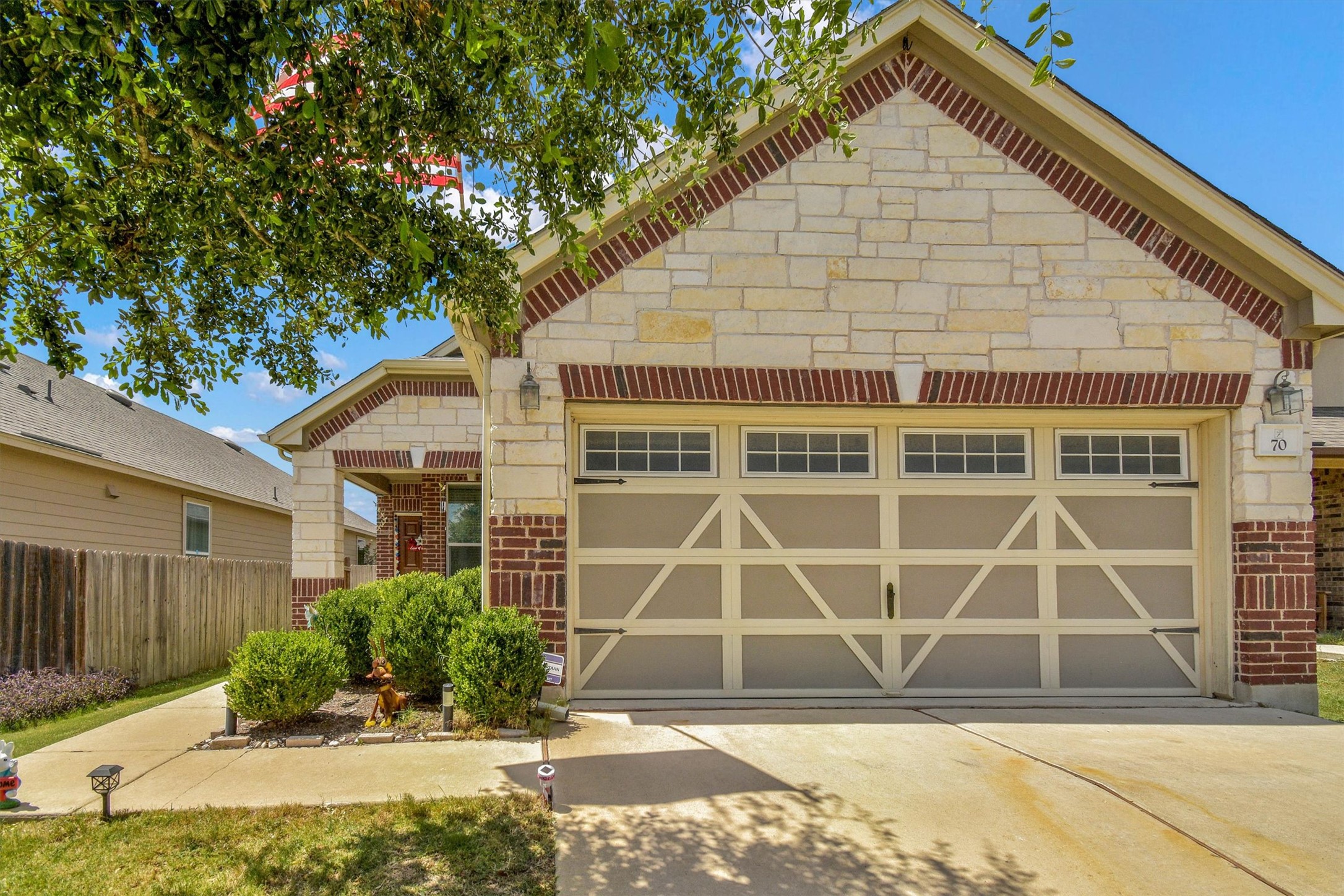 2950 E Old Settlers Blvd 70 — photo