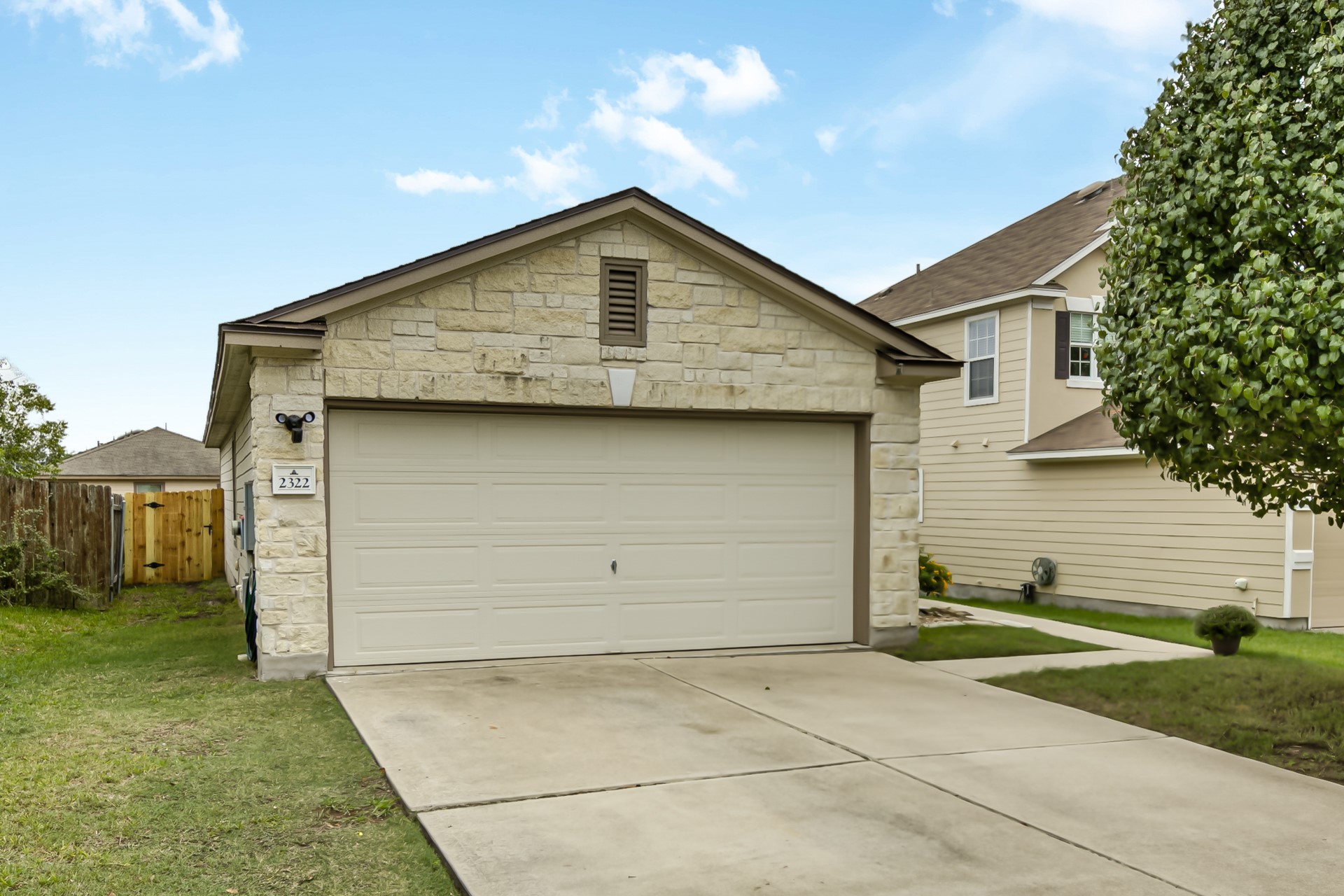 2322 Kuykendall Dr — photo