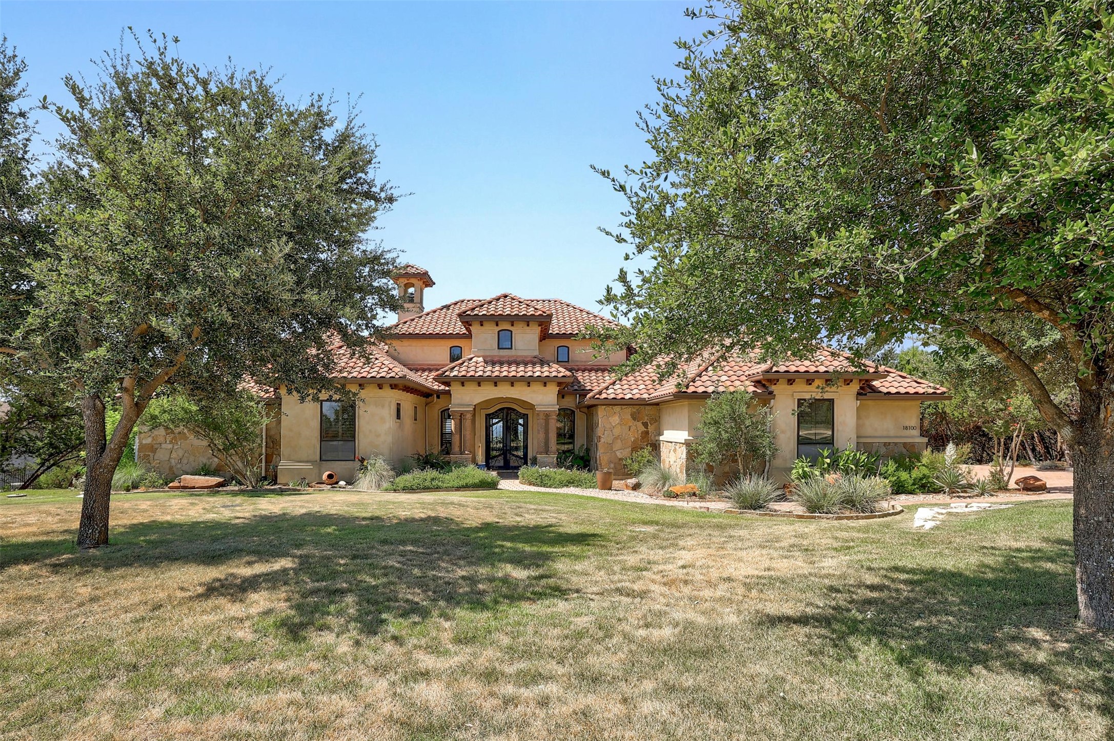 Home in Jonestown, TX 78645 — photo 2