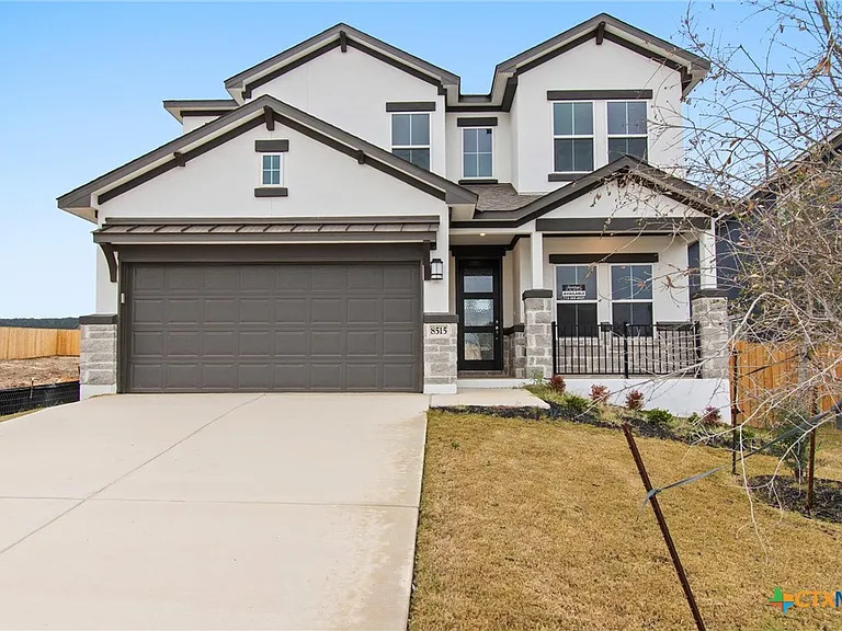 141 Arena Dr — photo