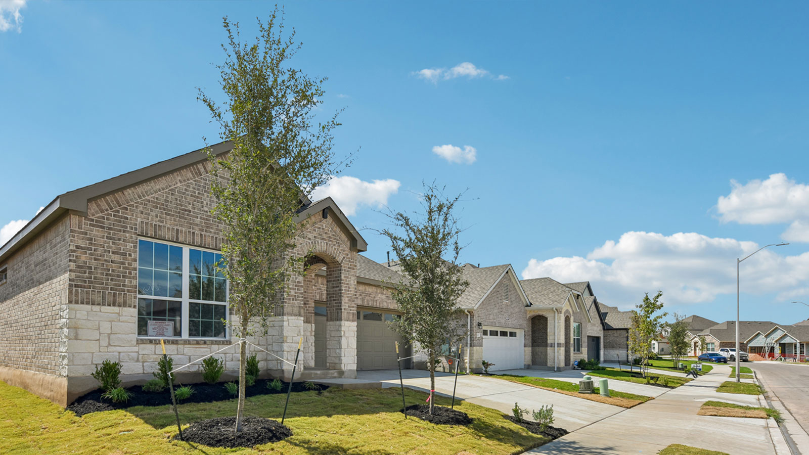 416 Eagle Canyon Drive, Leander, TX 78641 — photo 2