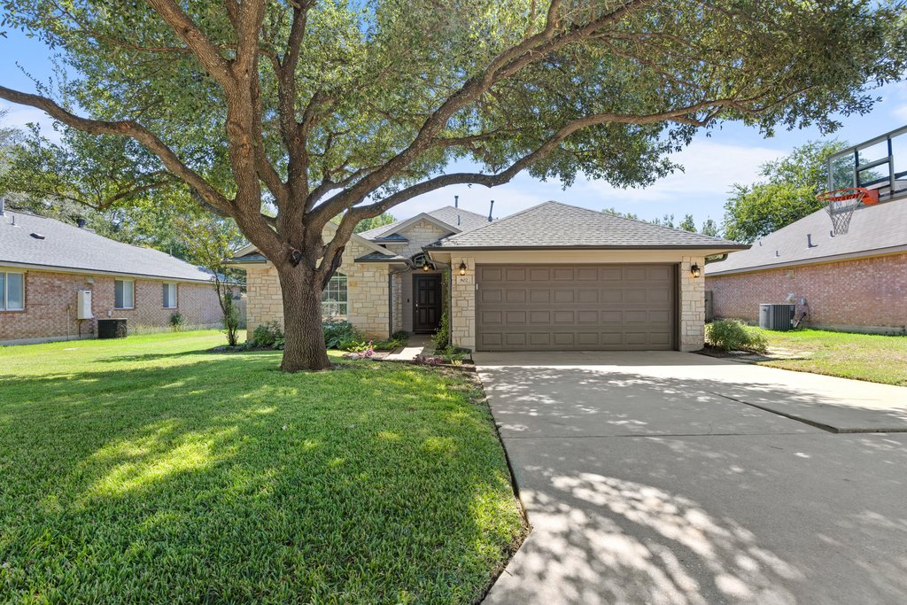 802 Mountain Ridge Dr — photo