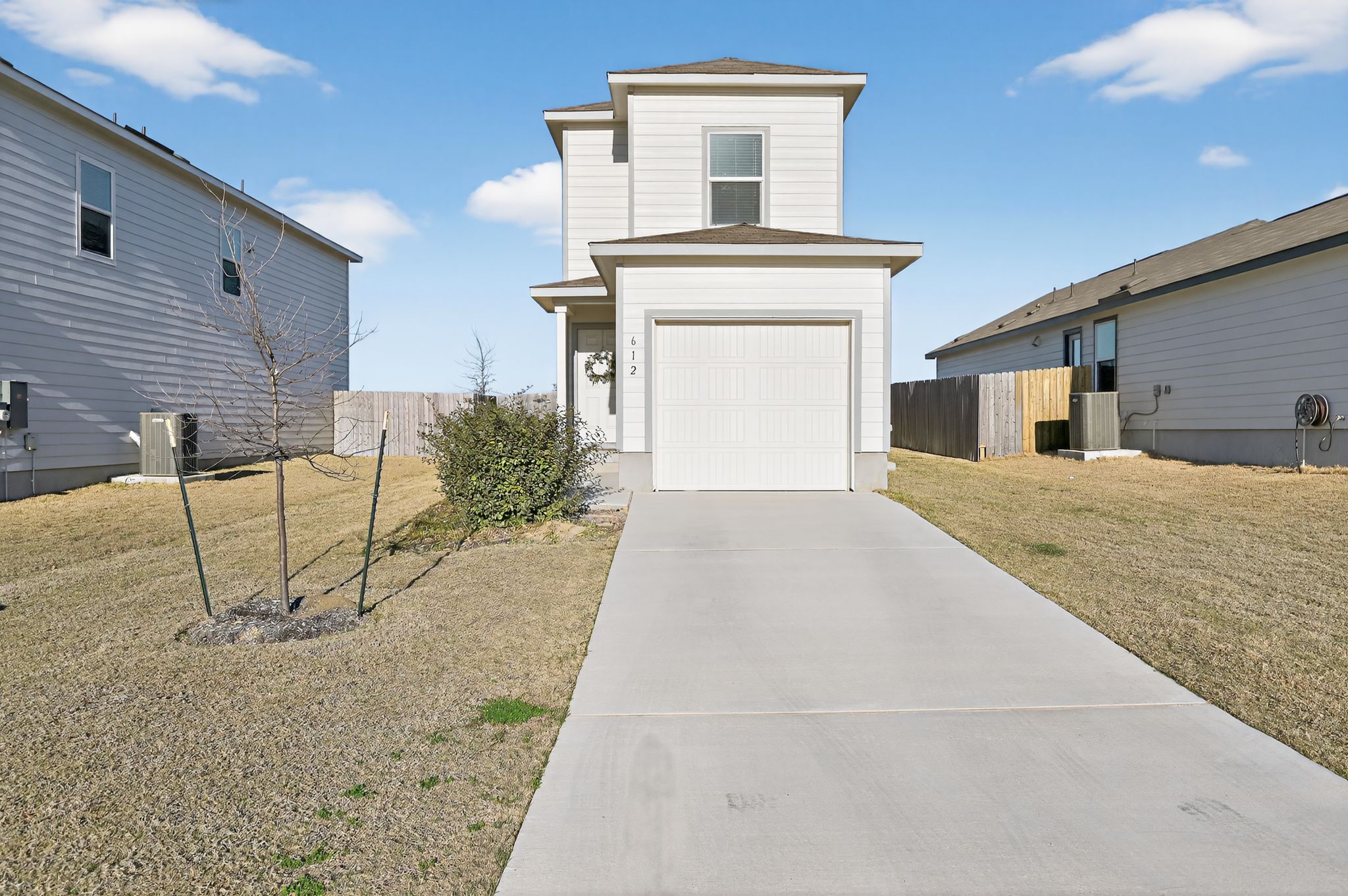 612 Marty Allen Loop — photo