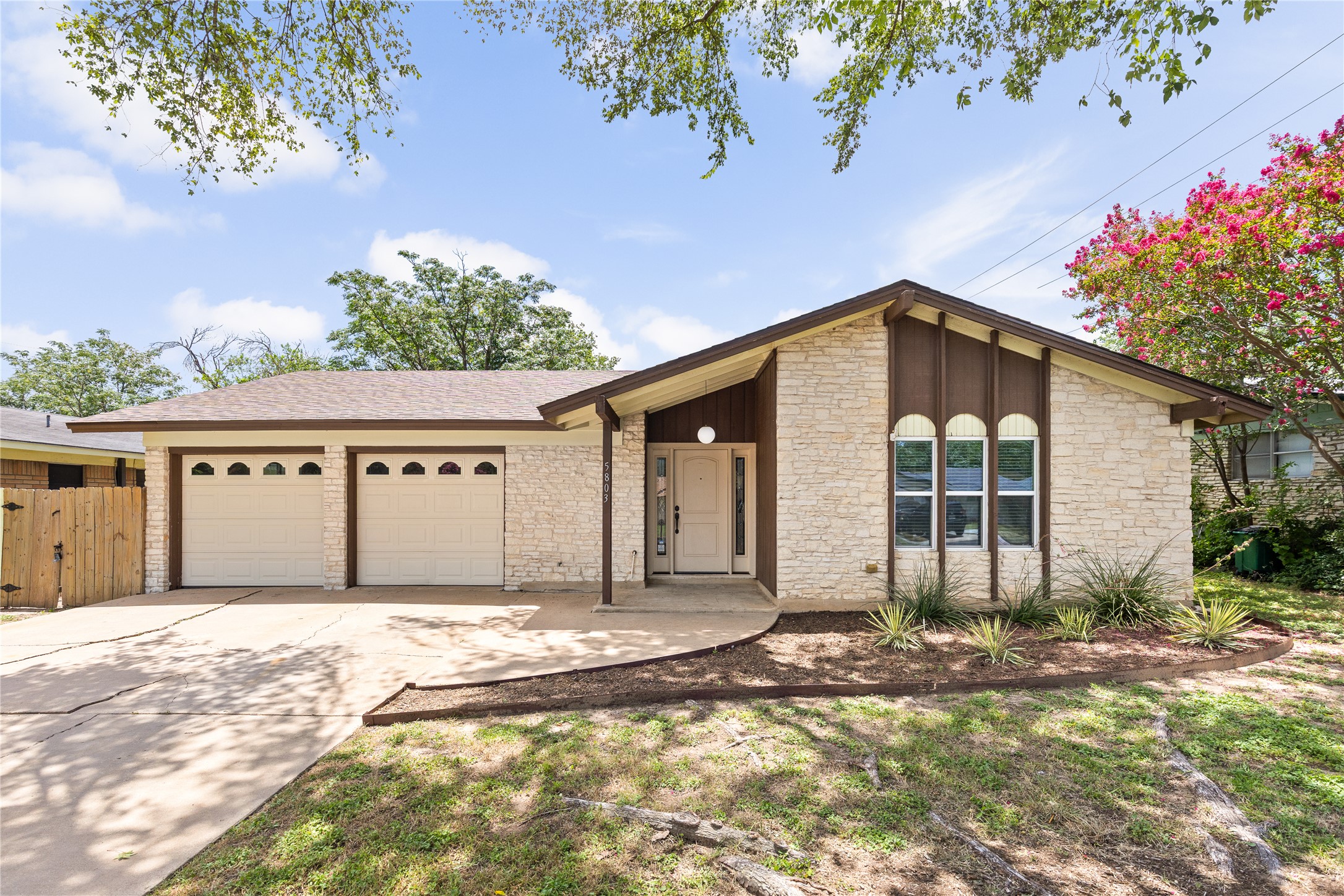 5803 Eureka Dr — photo