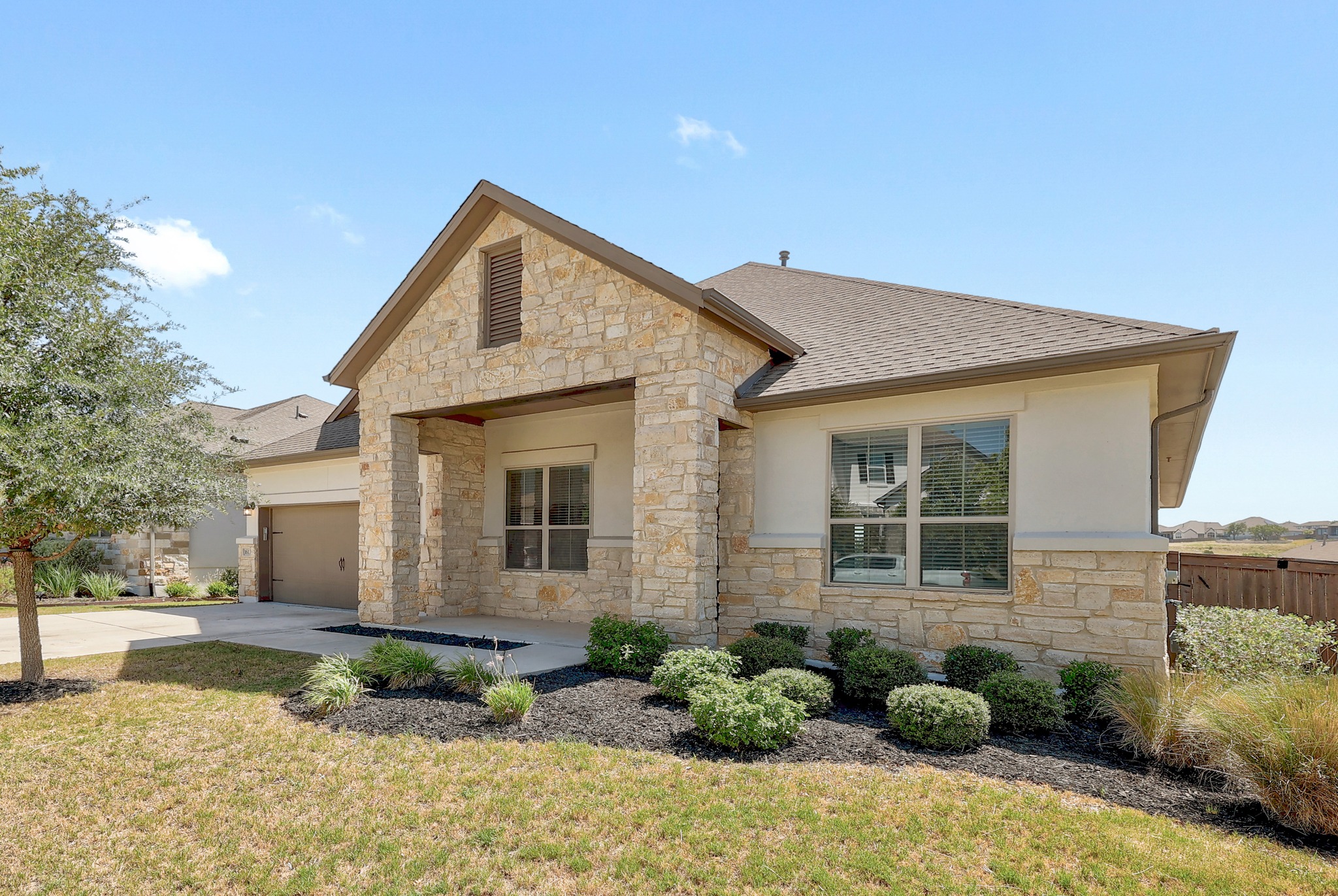 1612 Indian Apple Way — photo
