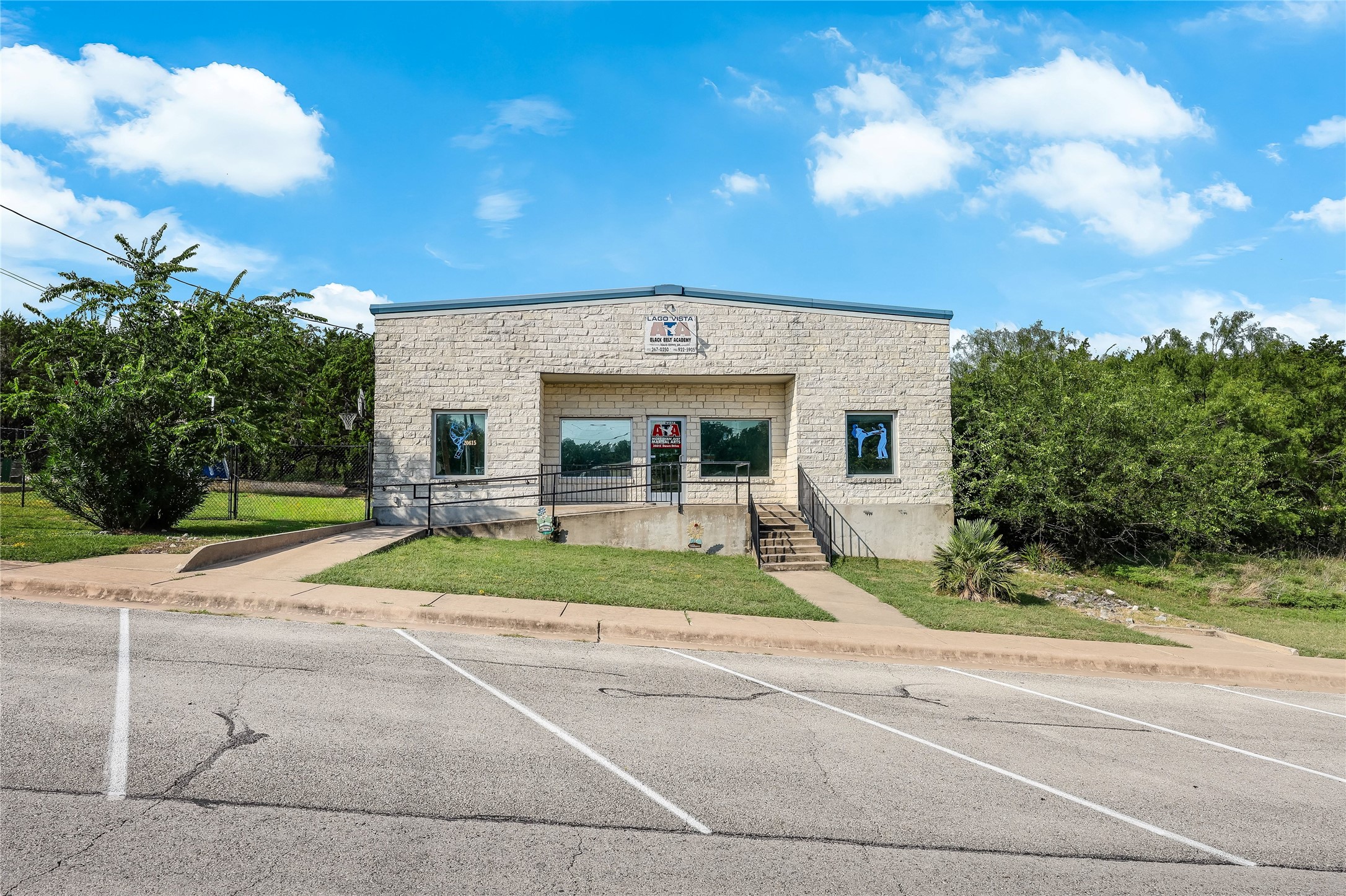 20615 Dawn Dr — photo