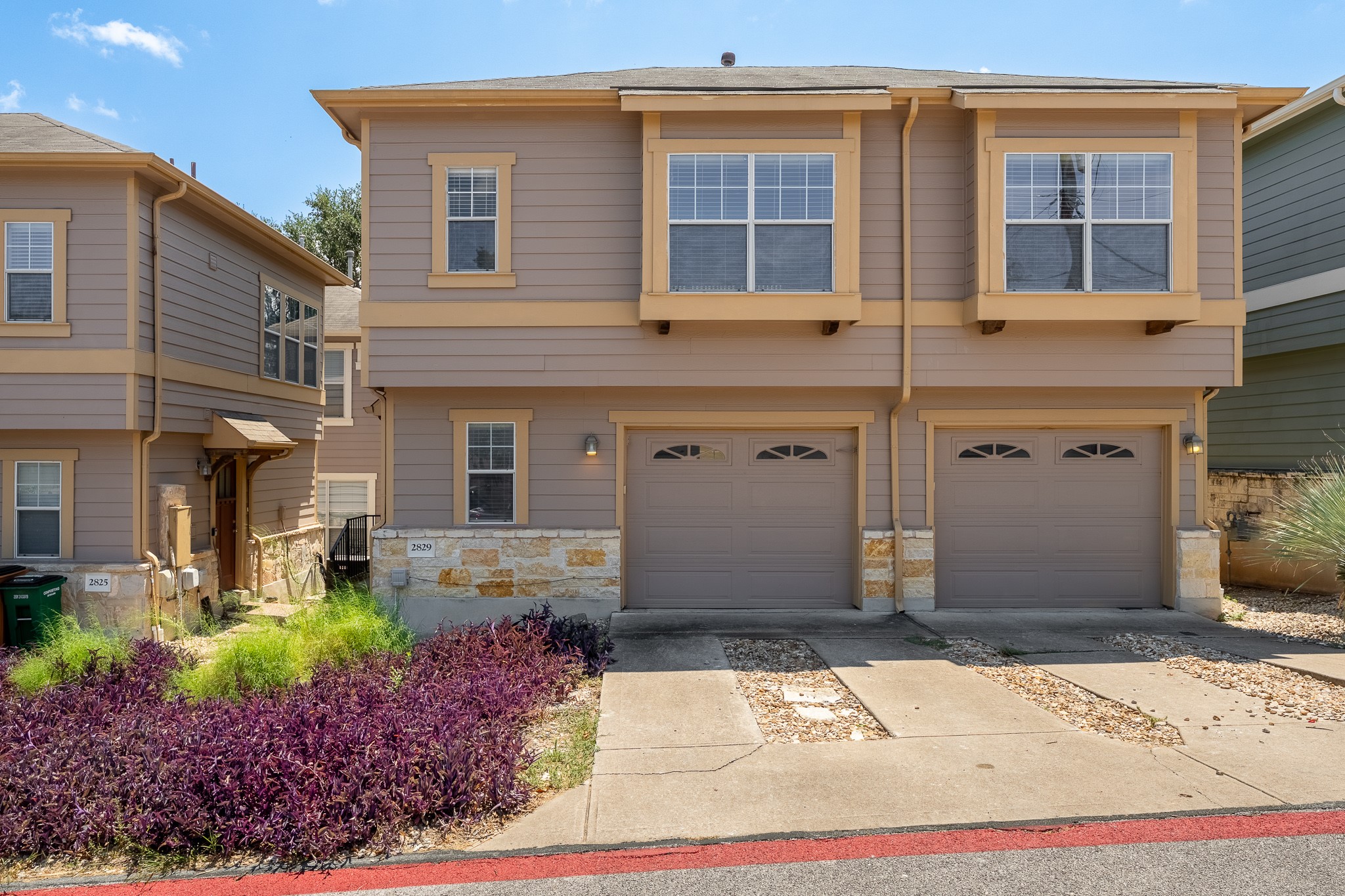 2829 Saville Loop 17C — photo