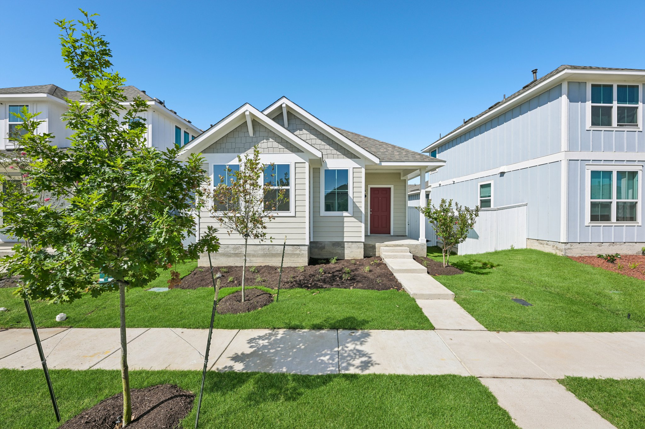 154 Daylily Dr — photo