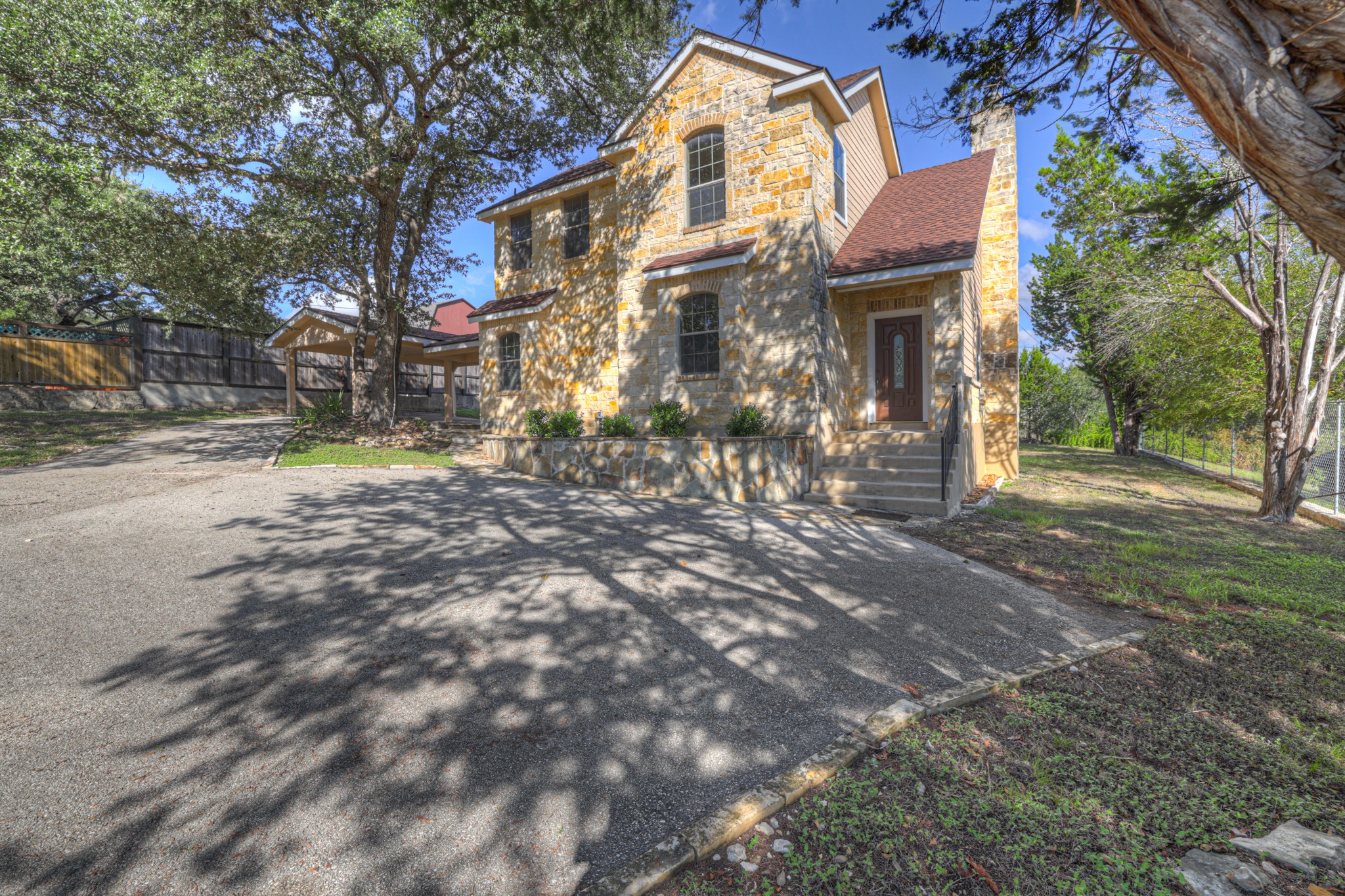 146 Creekview Dr — photo