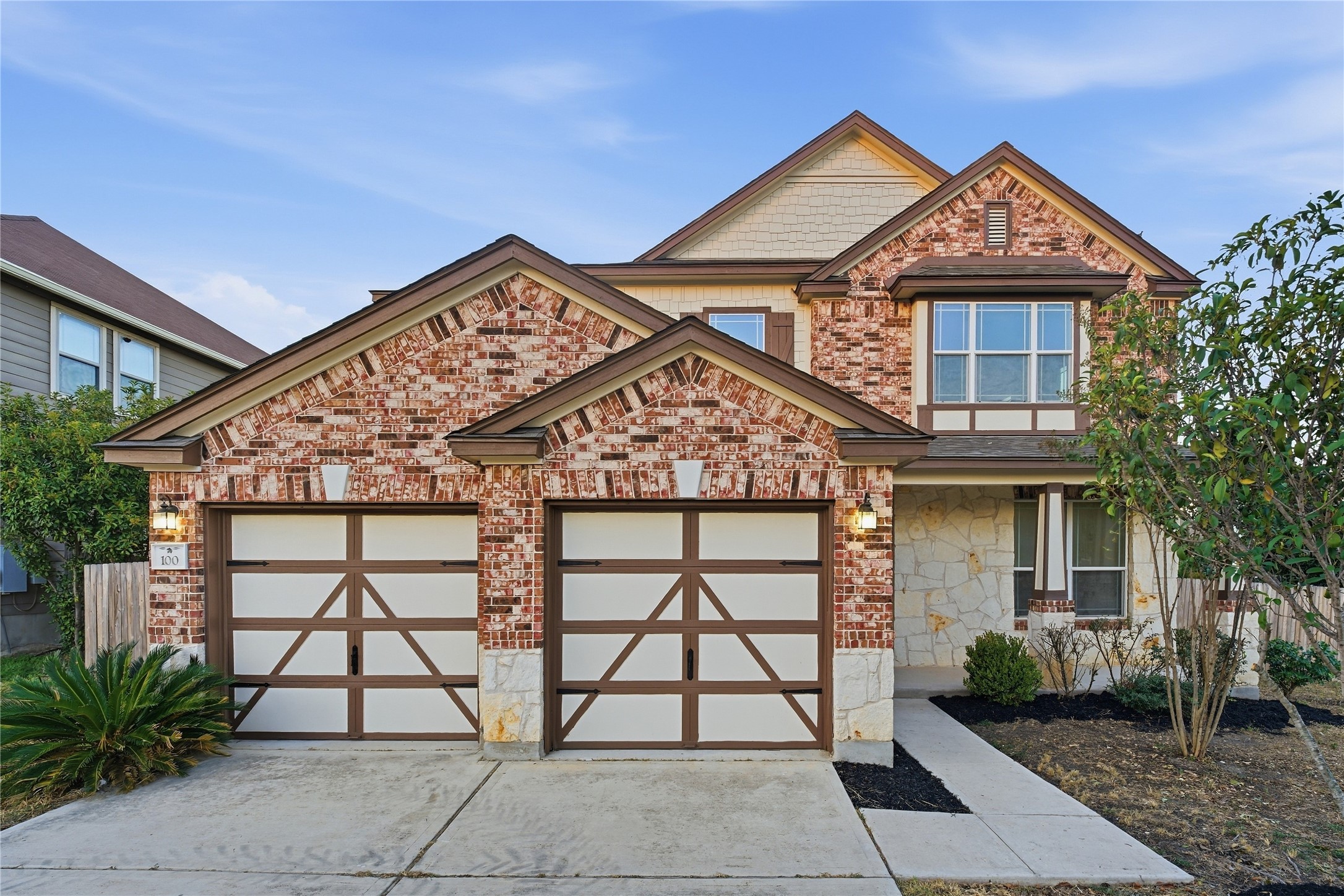 100 Quinton CV — photo