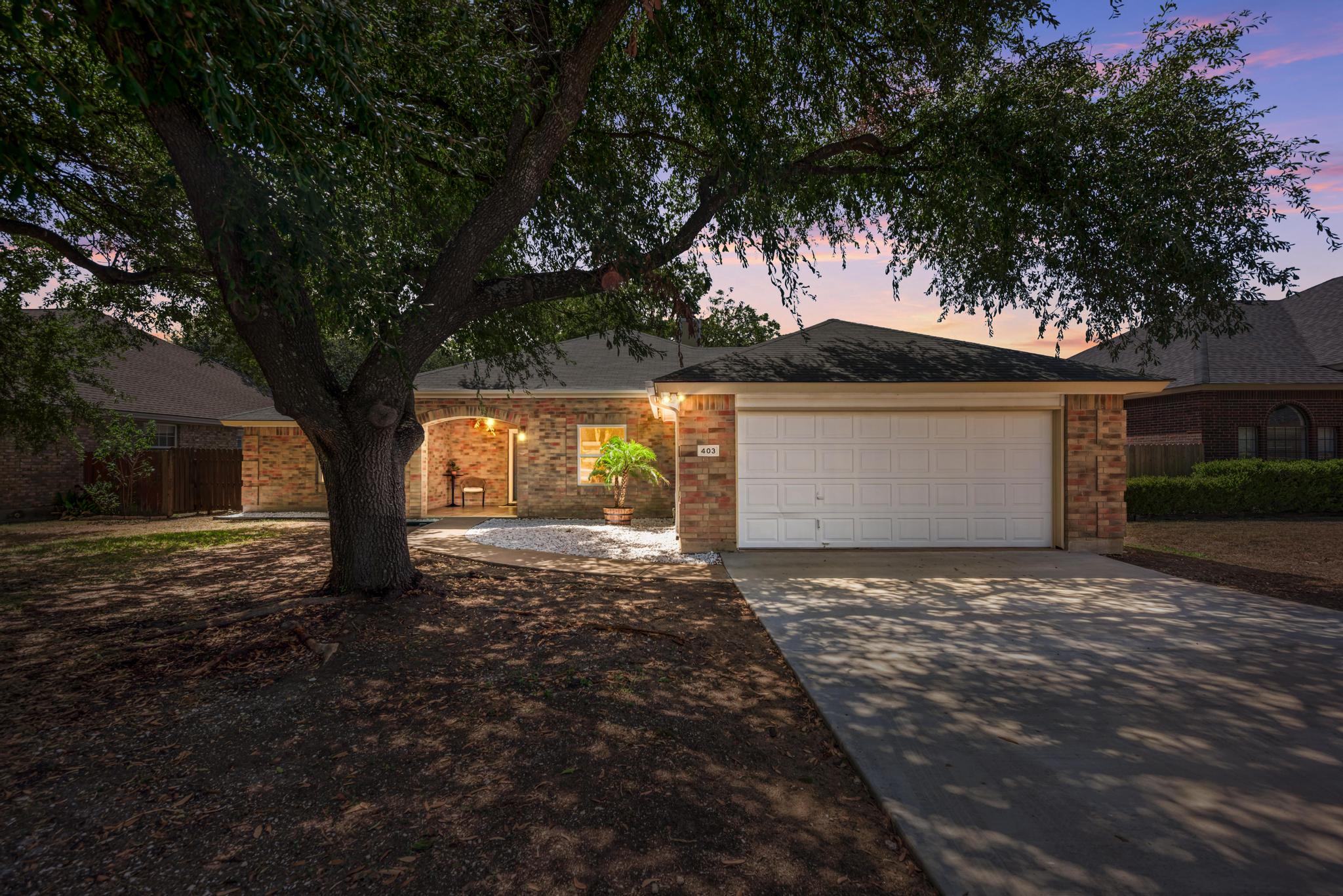 403 Hickory Ridge Trl — photo