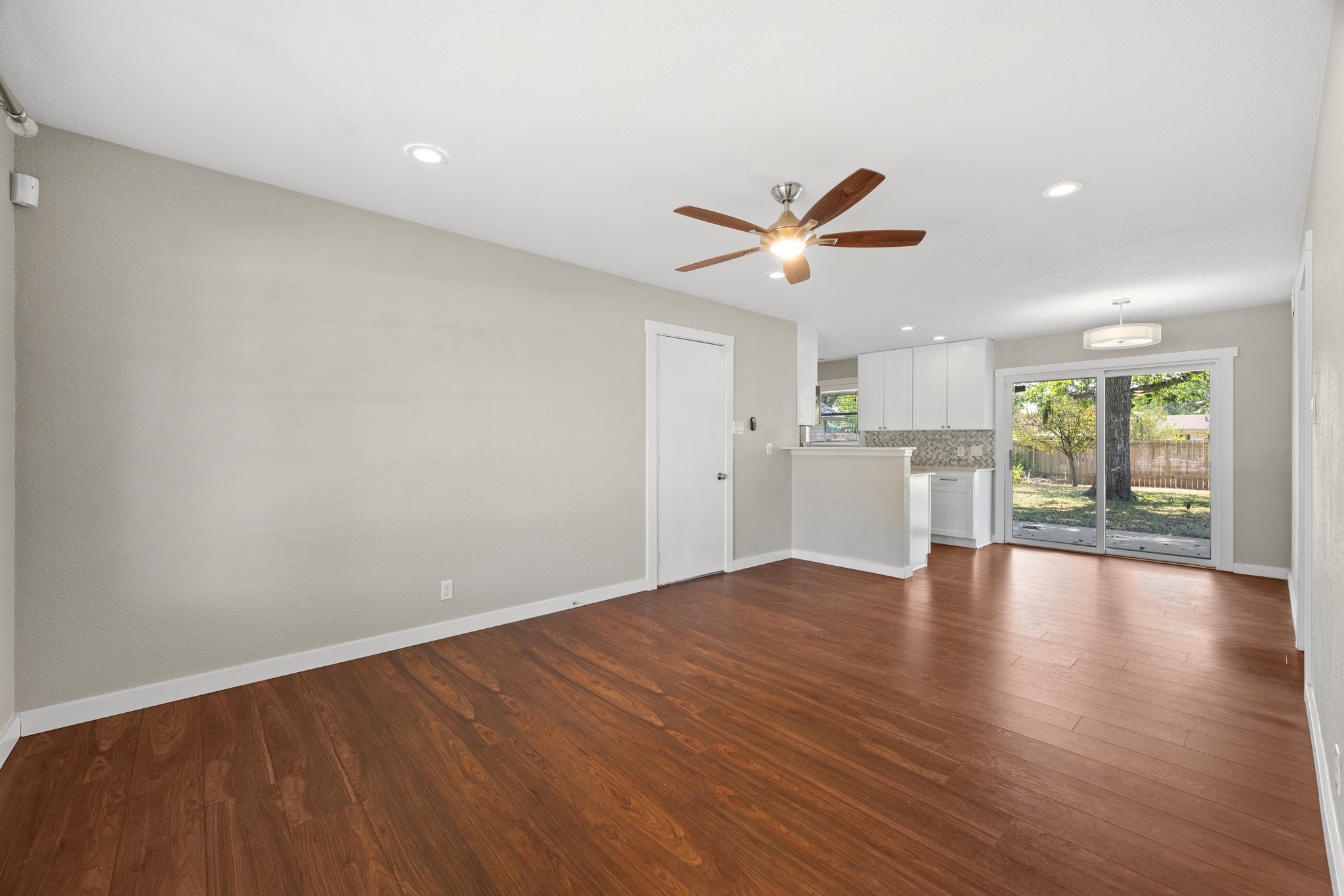 1801 Ohlen Road, Austin, TX 78757 — photo 3