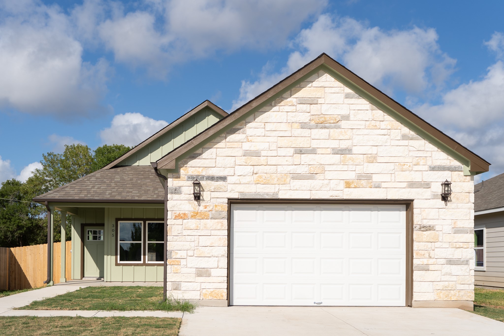305 String Prairie Way — photo