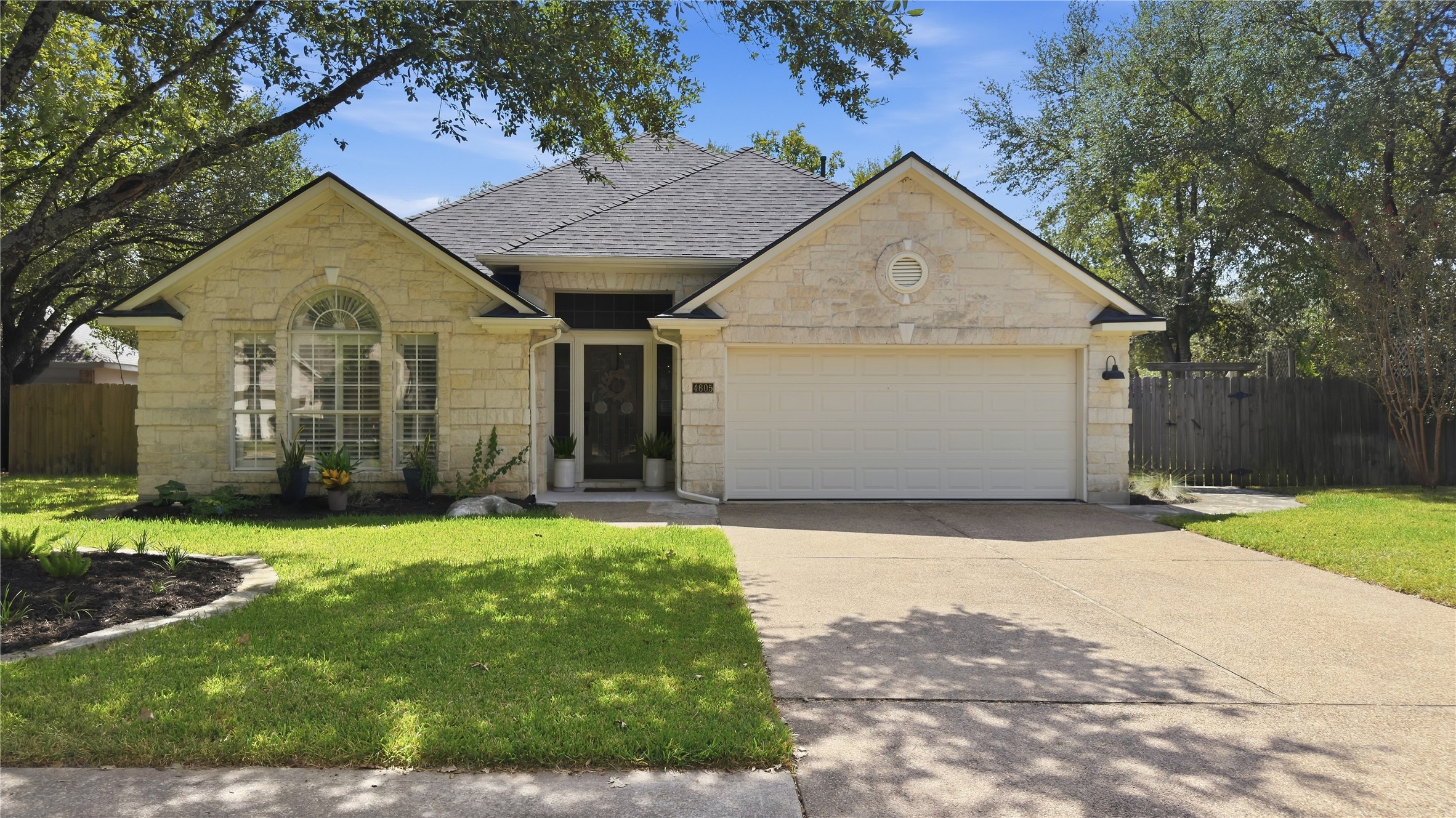 4605 Eagle Feather Drive, Austin, TX 78735 — photo 2