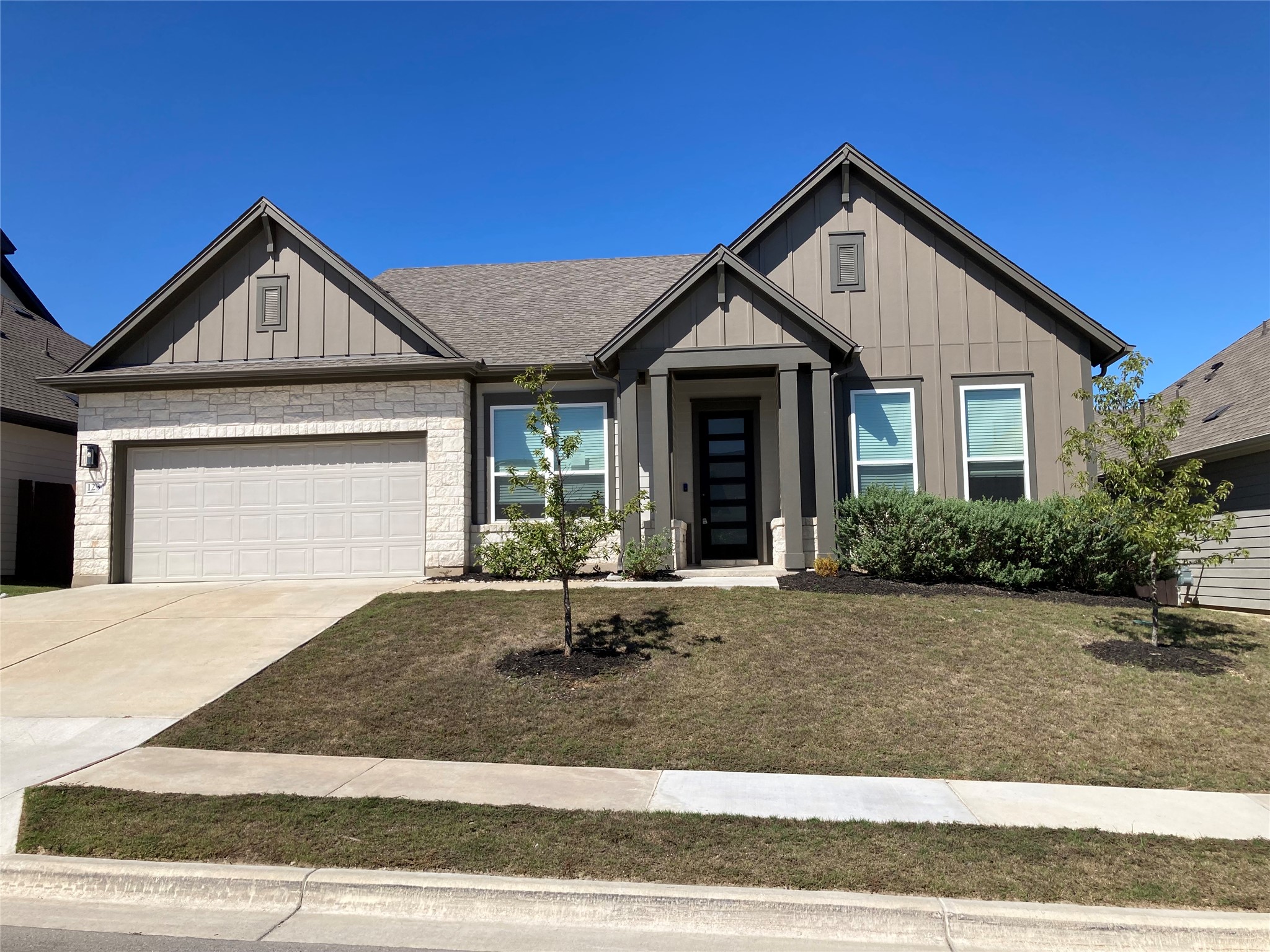 123 Pine Bark Dr — photo