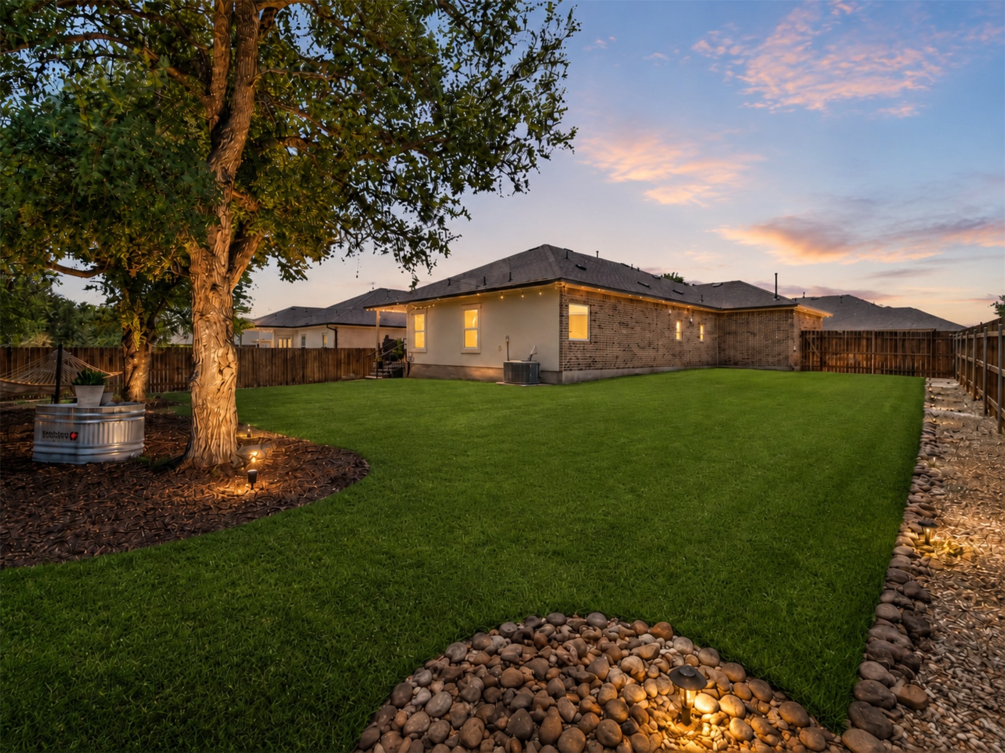 2228 River Place Ln — photo