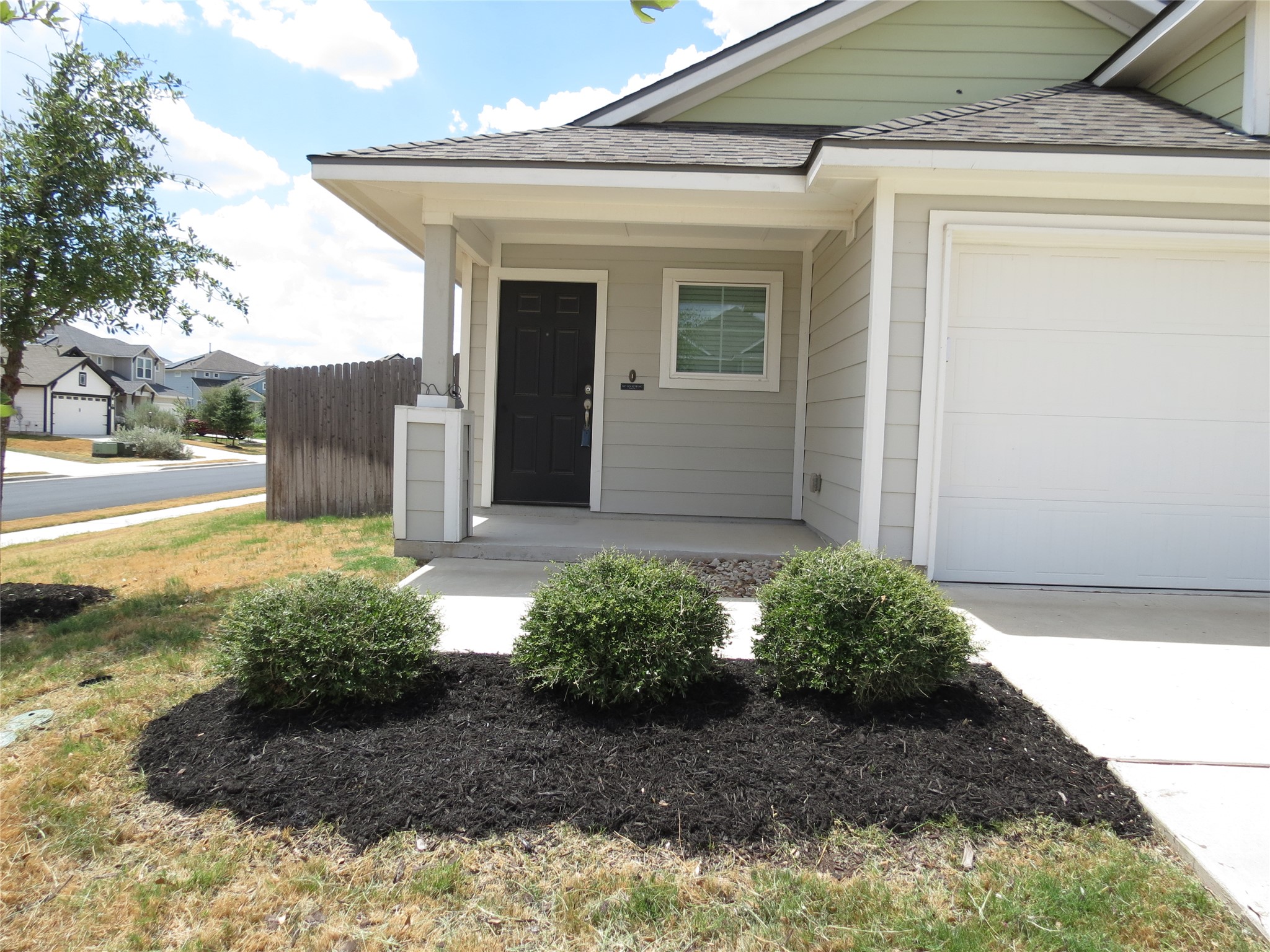 201 Stein Road, Georgetown, TX 78626 — photo 2