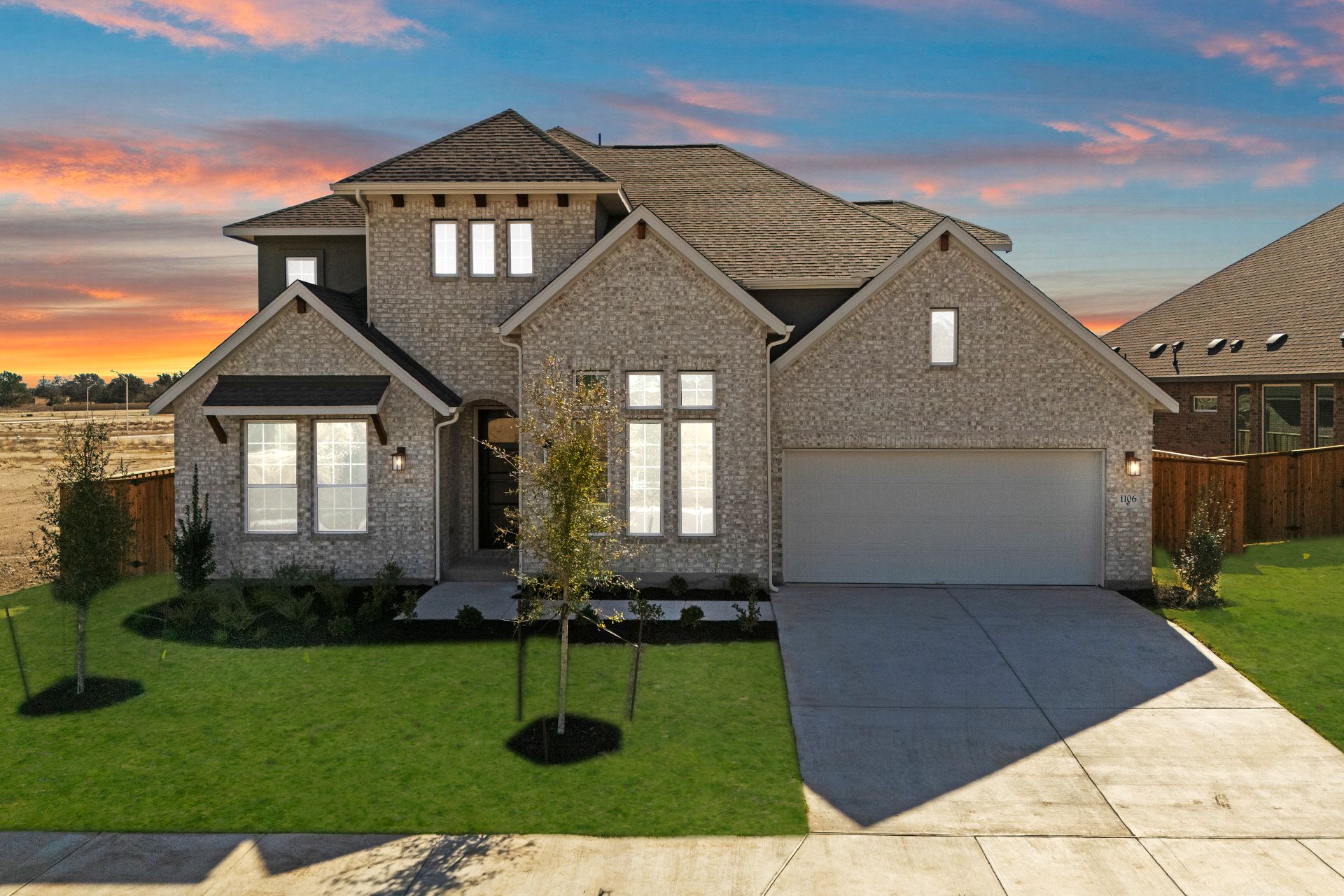 1106 Ellensburg Dr — photo