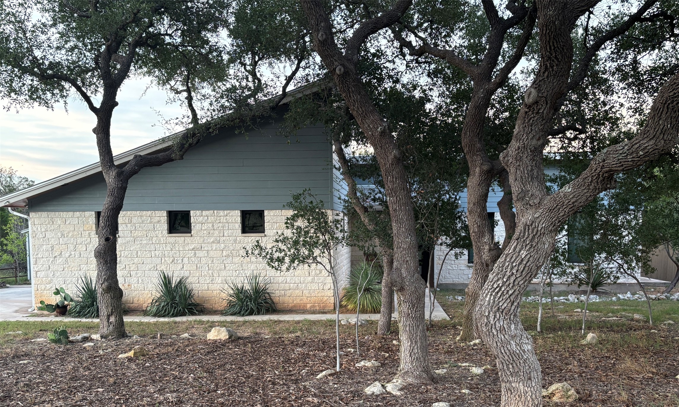 172 Bluff Trl — photo