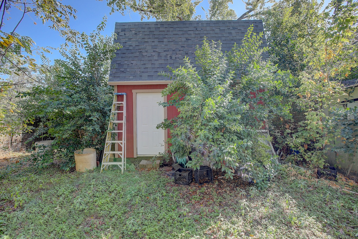 905 S Walnut St — photo