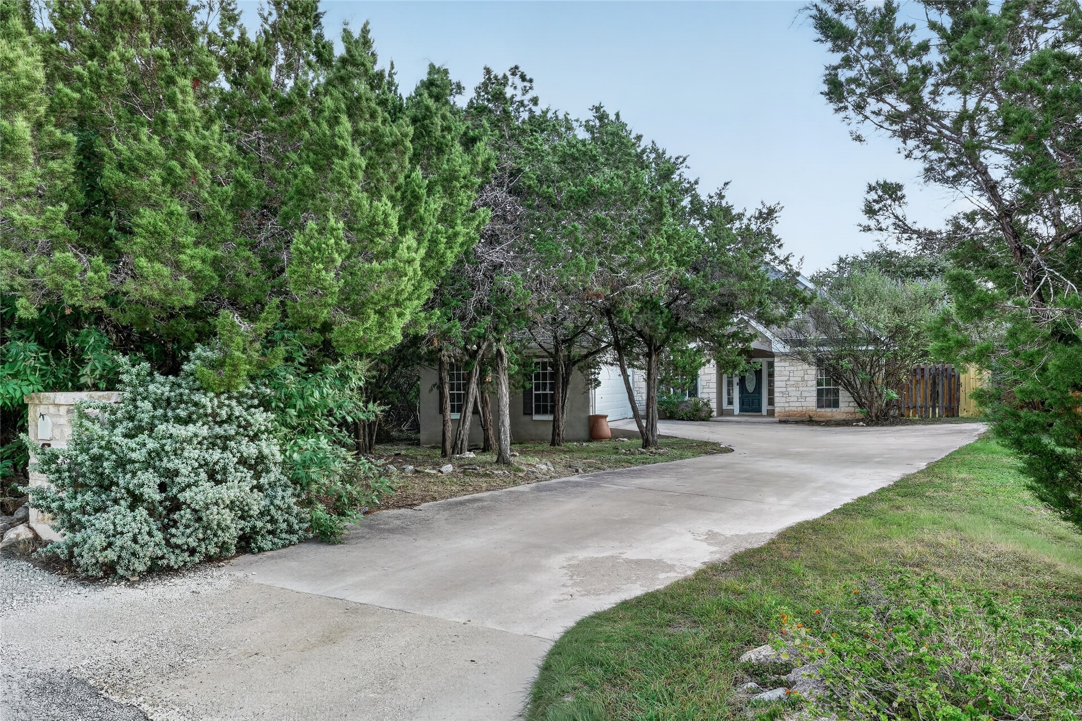 4 Cedarwood Cir — photo
