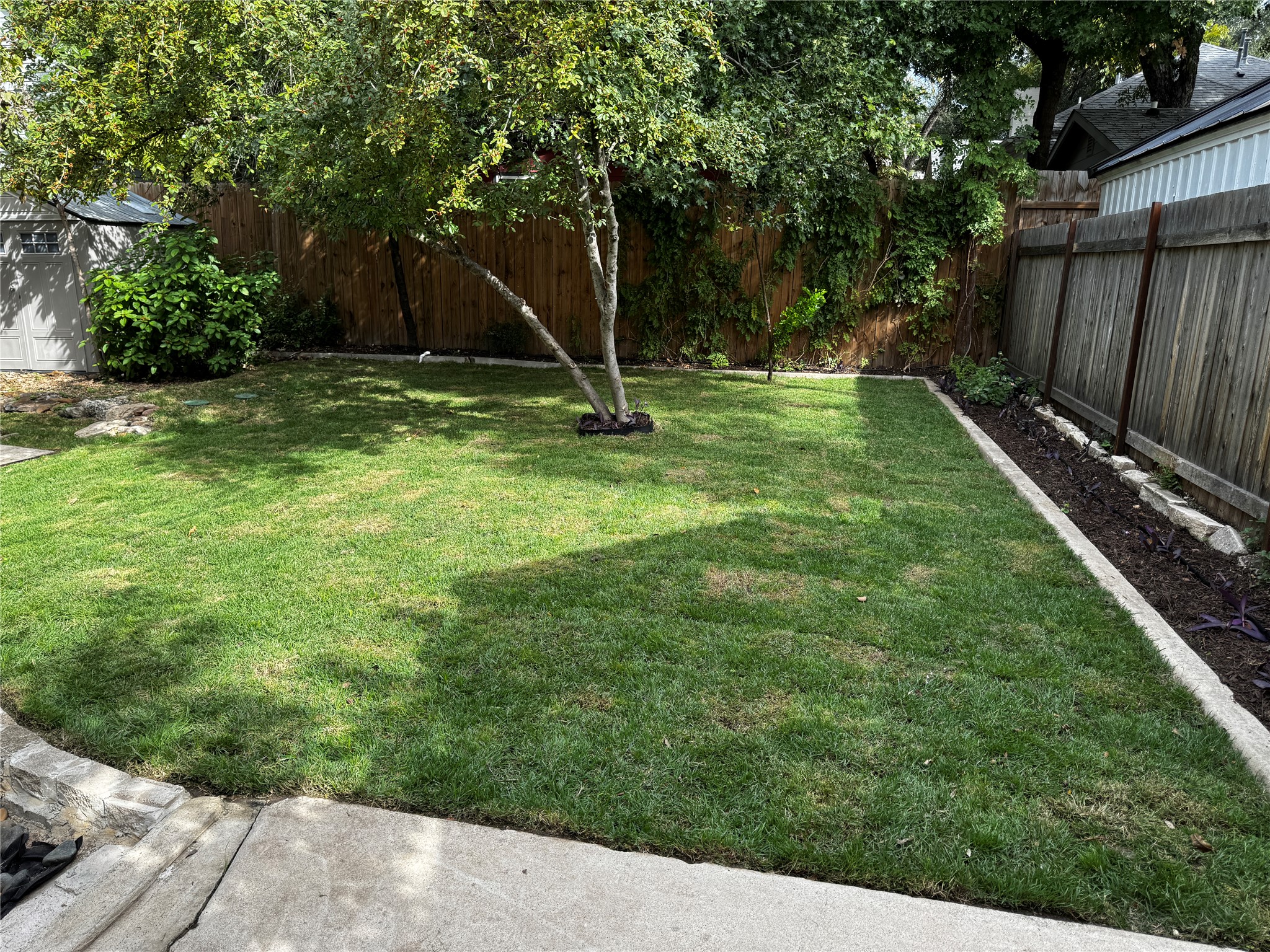 806 E 32nd Street, Austin, TX 78705 — photo 2