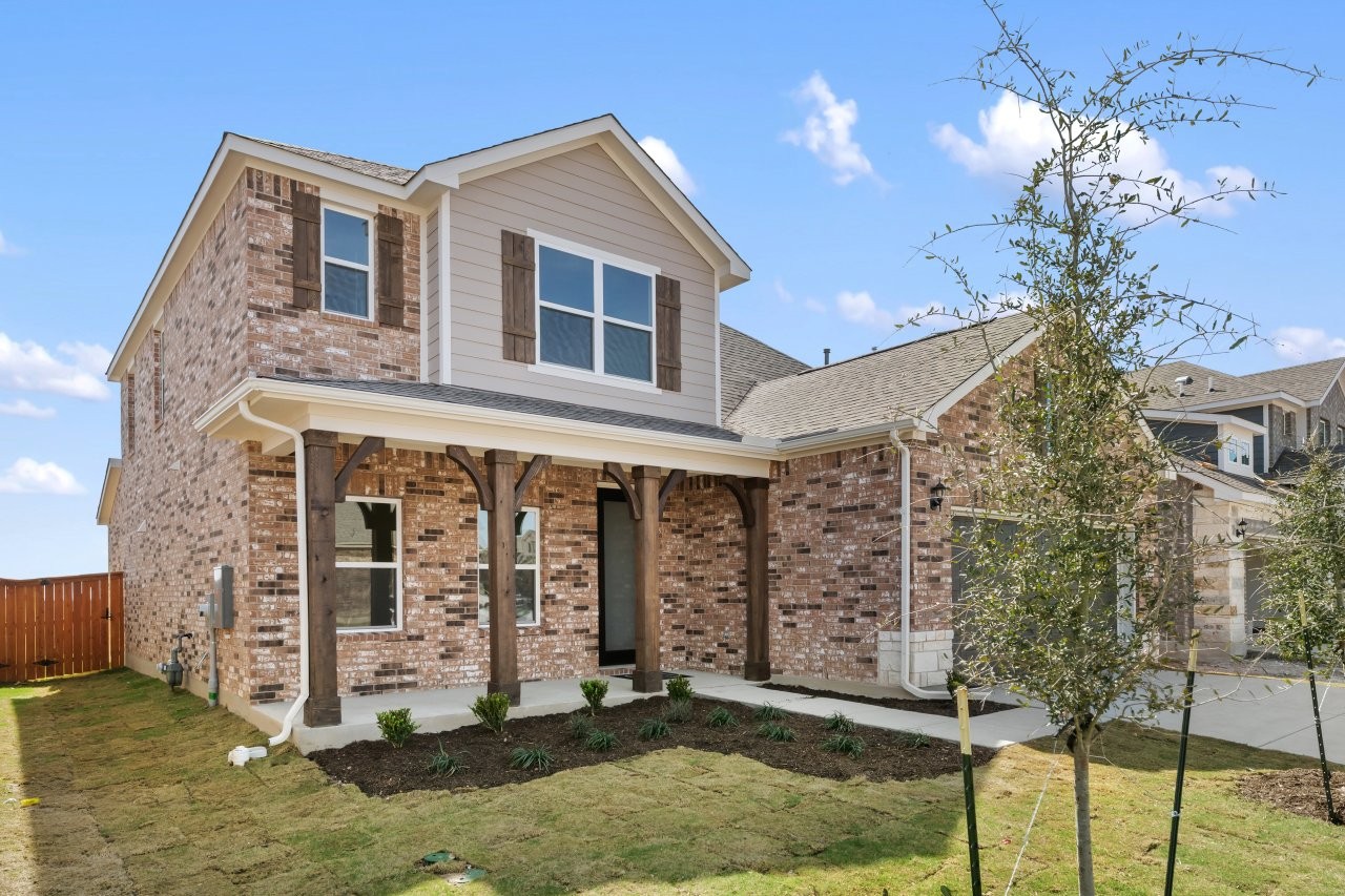 544 Redding Way — photo