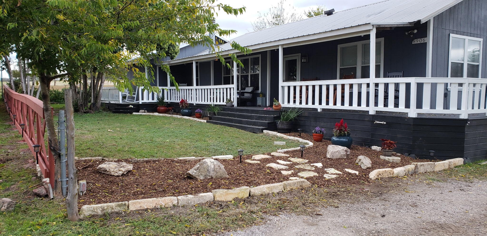 8906 Cele Rd — photo
