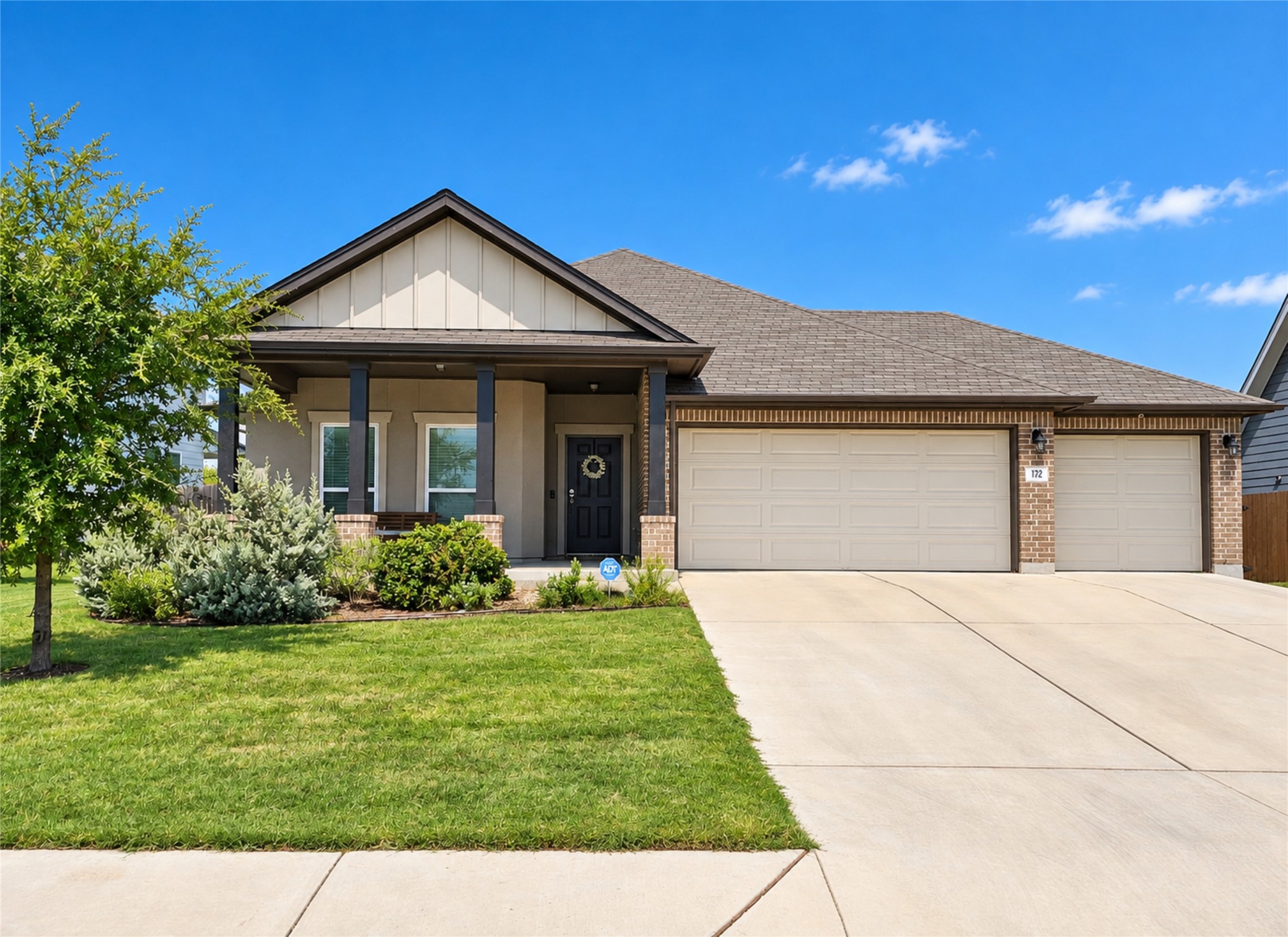 172 Silver Springs Bnd — photo