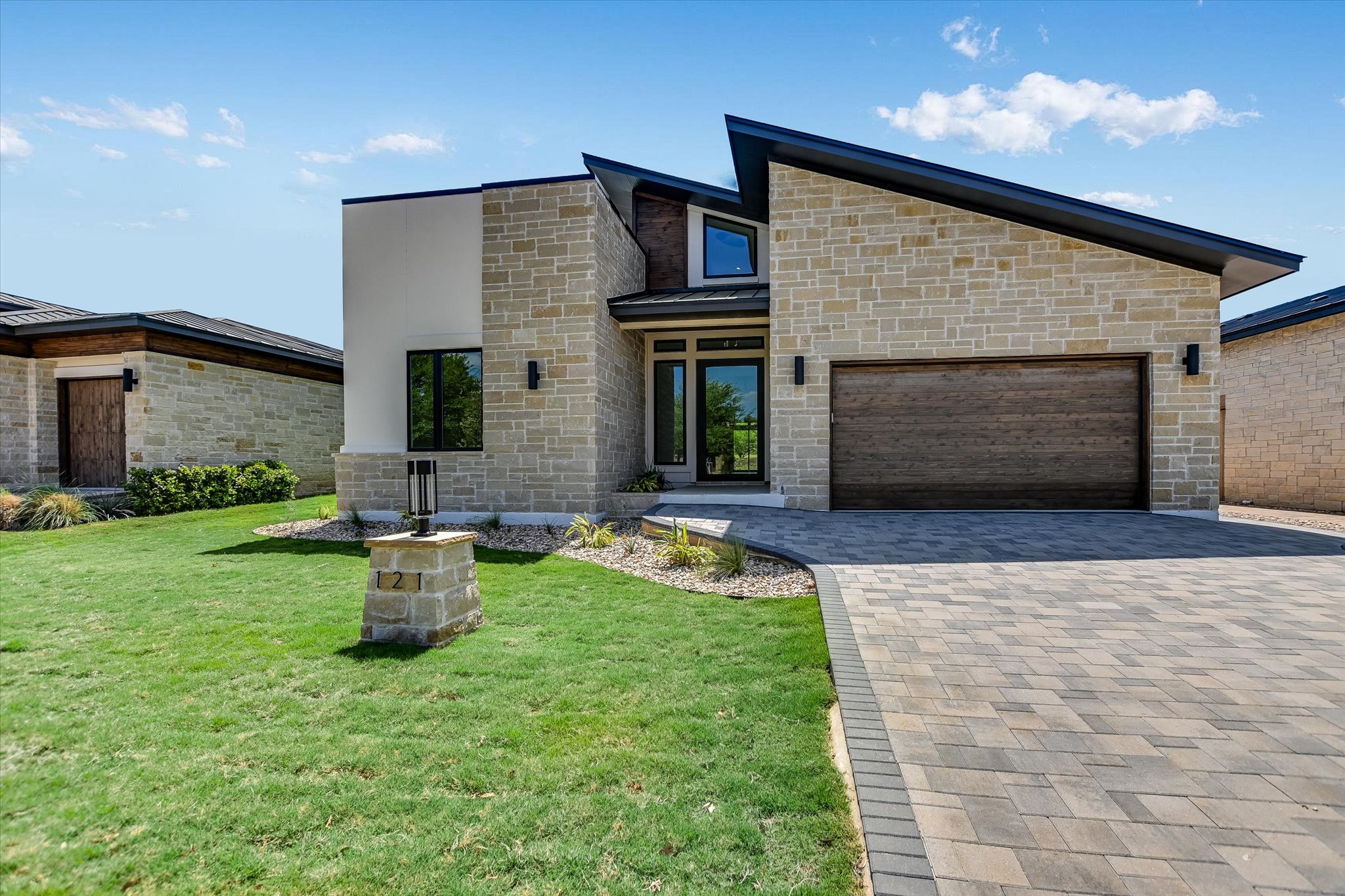 121 Azalea Loop, Horseshoe Bay, TX 78657 — photo 3