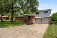 706 Cambridge Dr — photo