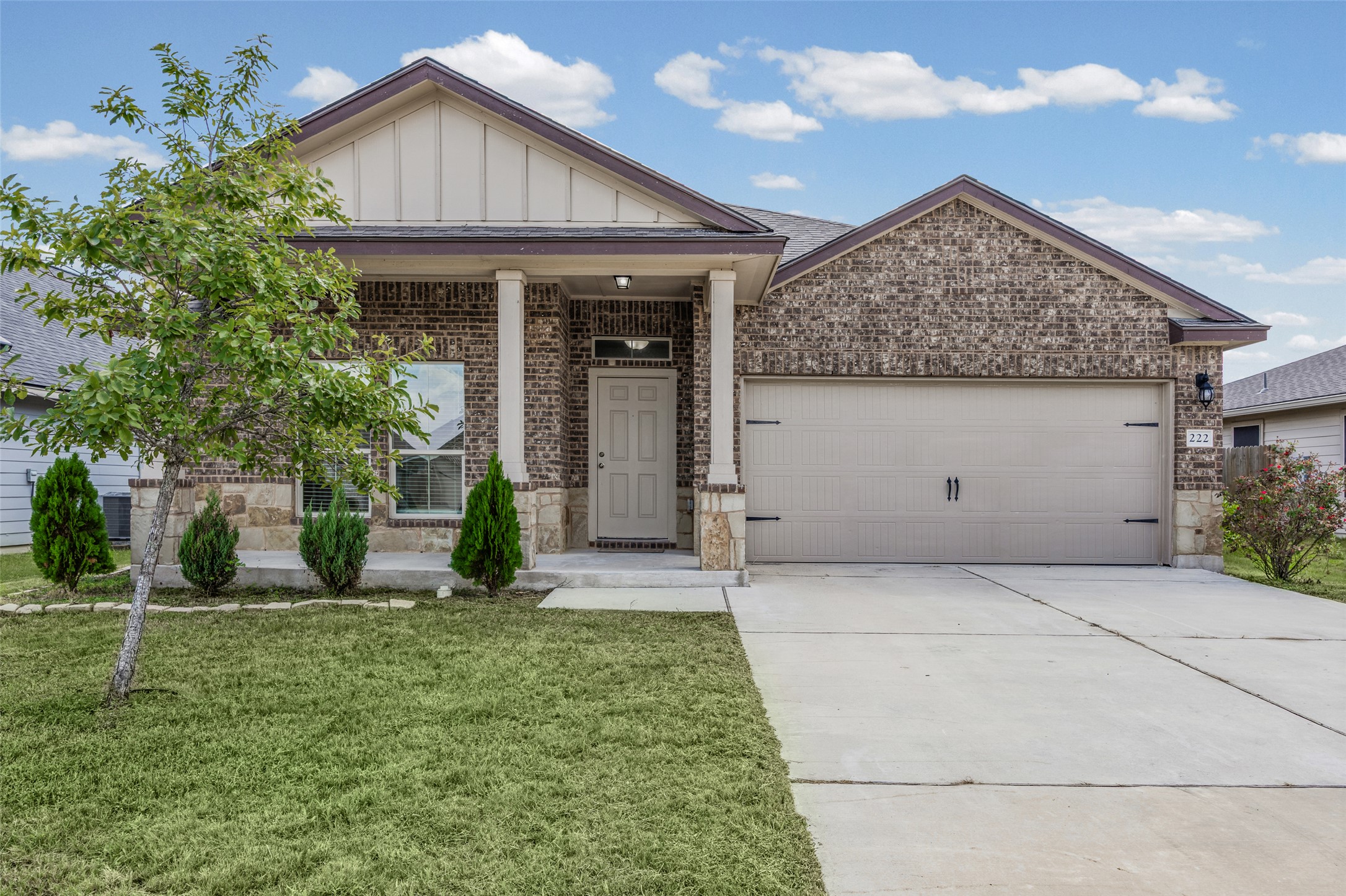 222 Reagor Dr — photo