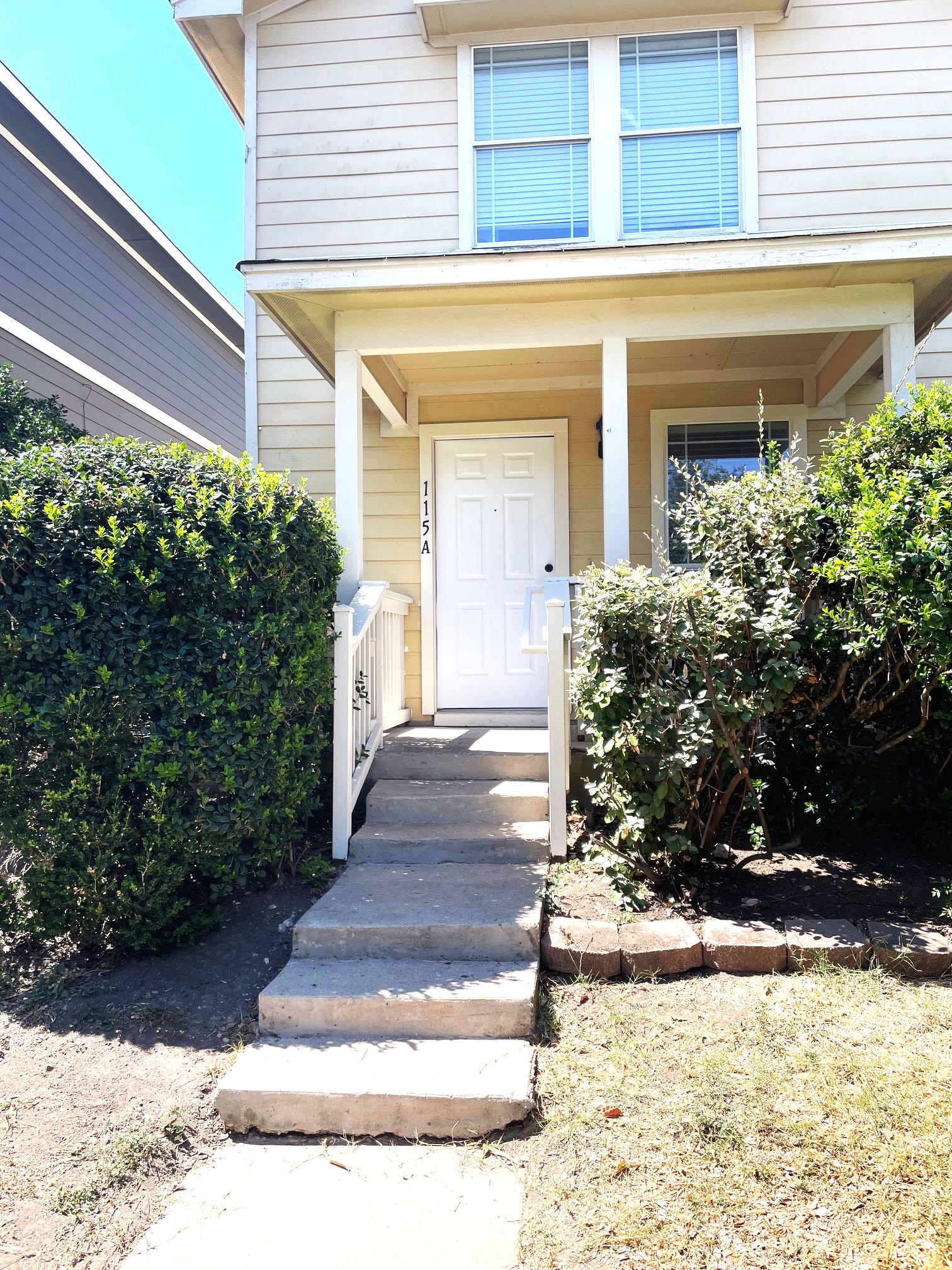 115A Auction Oak a — photo
