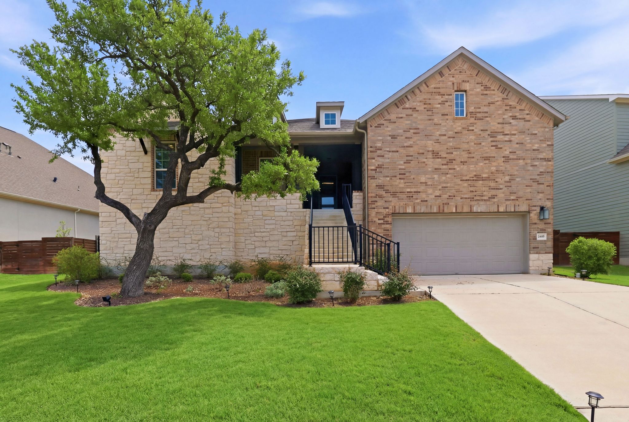 7609 Paruline Dr — photo