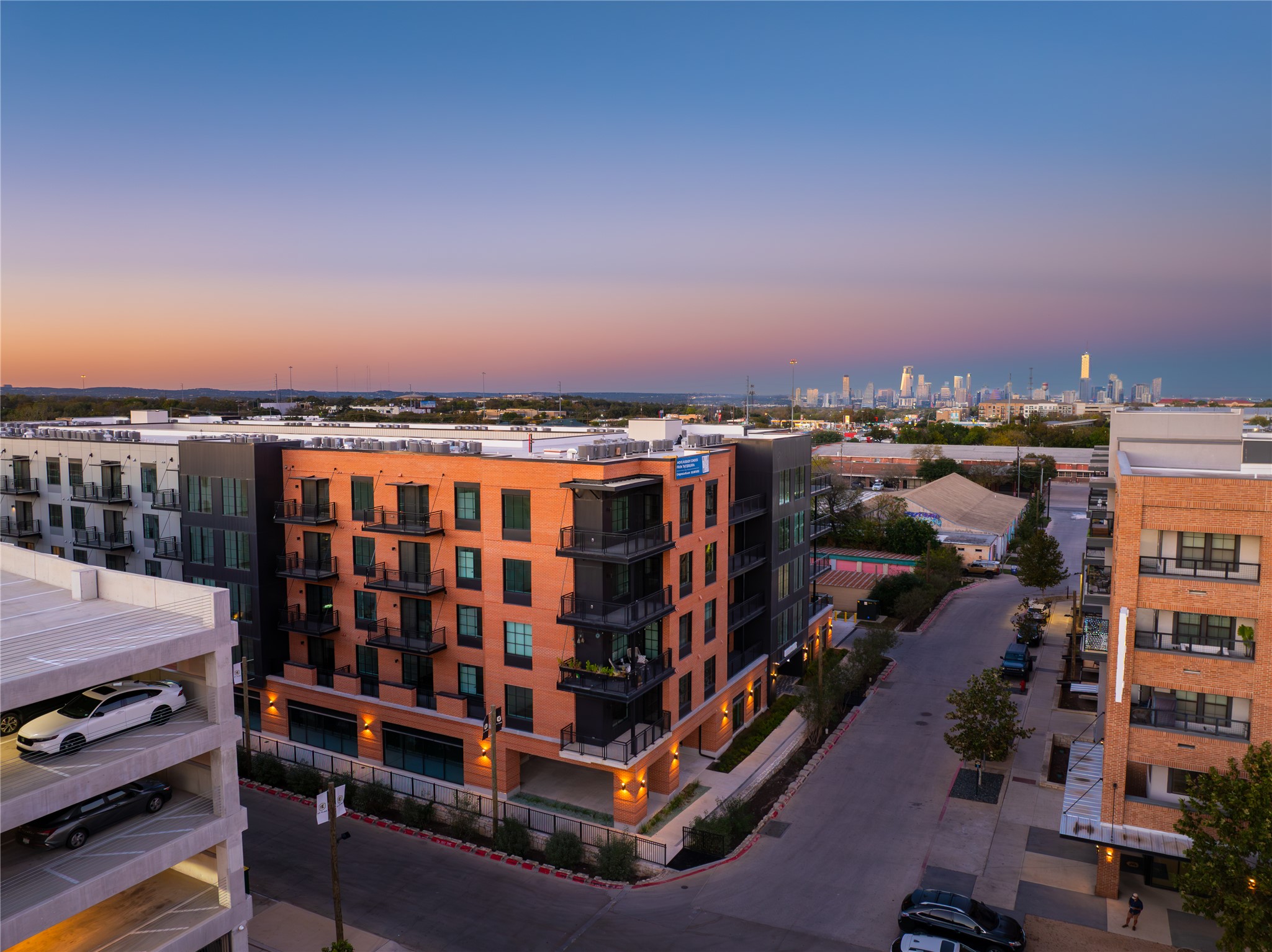 4315 S Congress Ave Unit 221 — photo