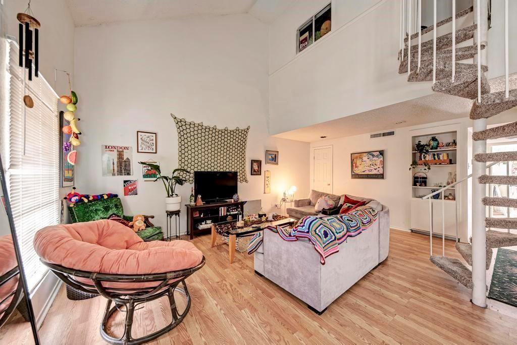2401 Leon St Unit 308 — photo