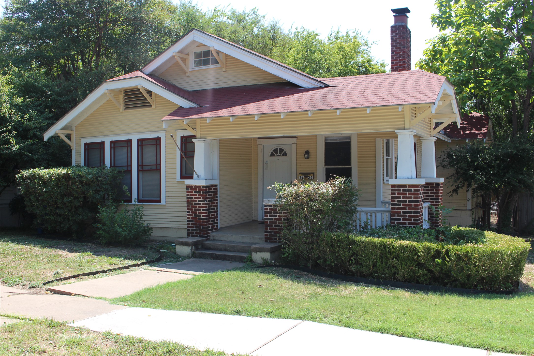 2826 Salado St / 2833 San Pedro — photo