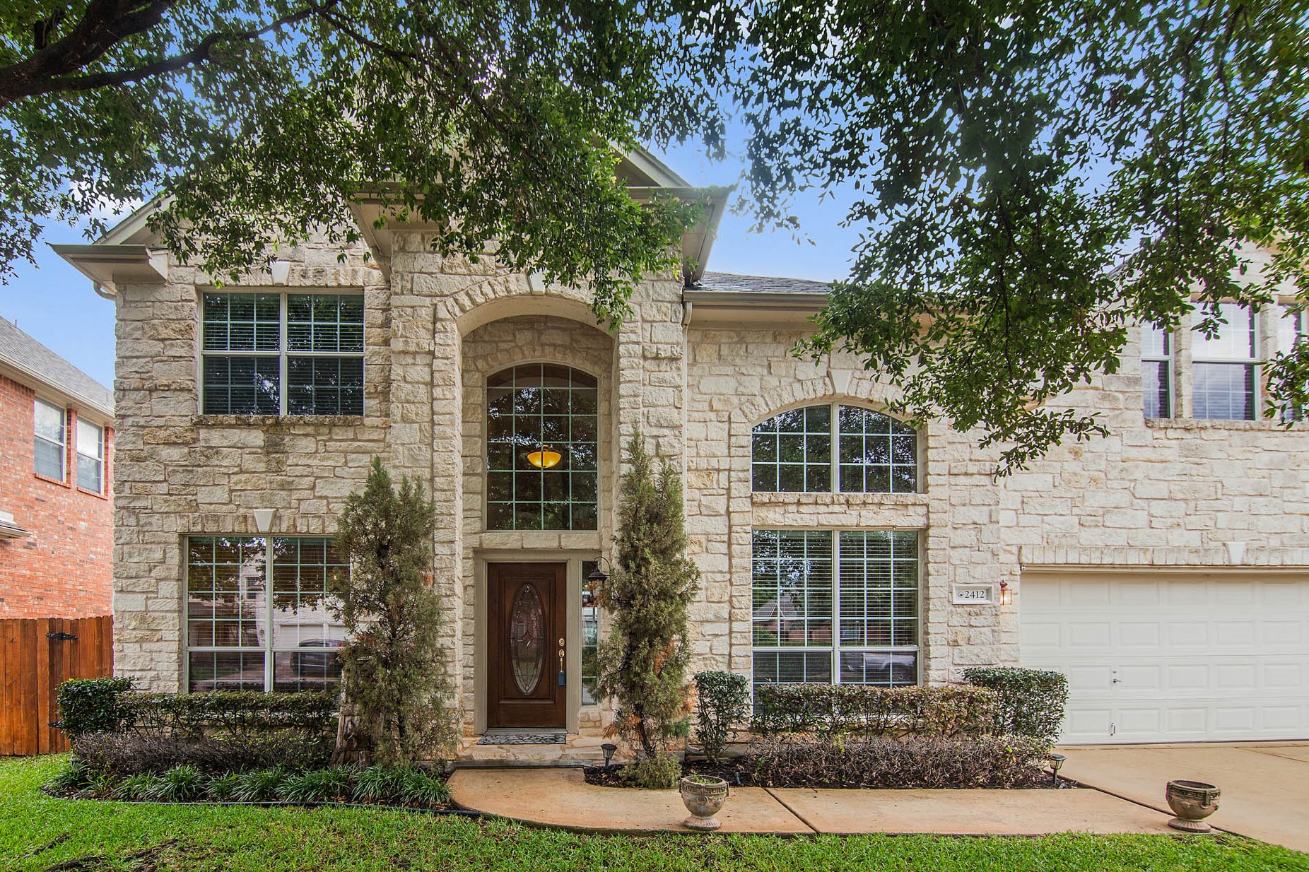 2412 Arbor Dr — photo