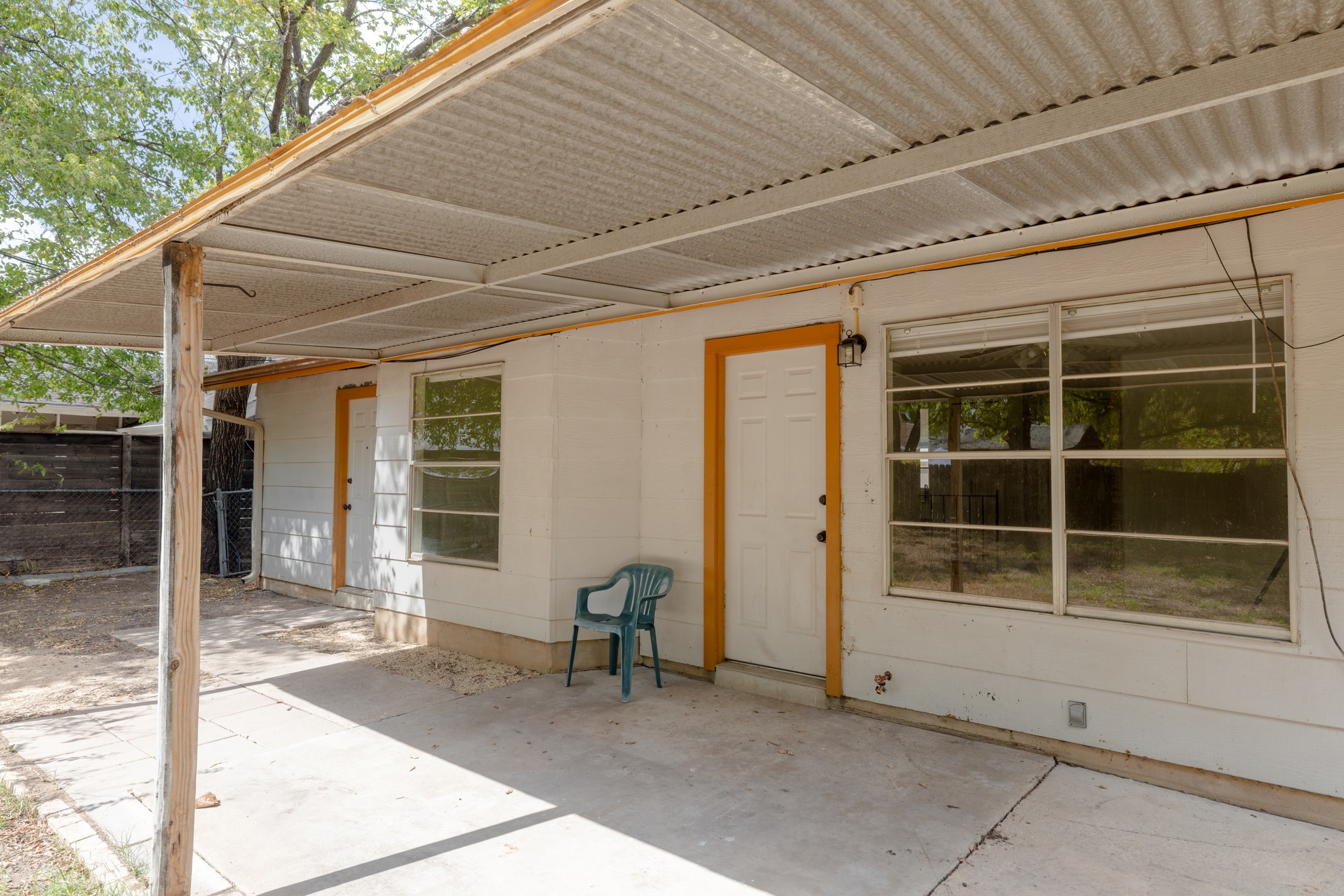 211 E Lisa Drive, Austin, TX 78752 — photo 2
