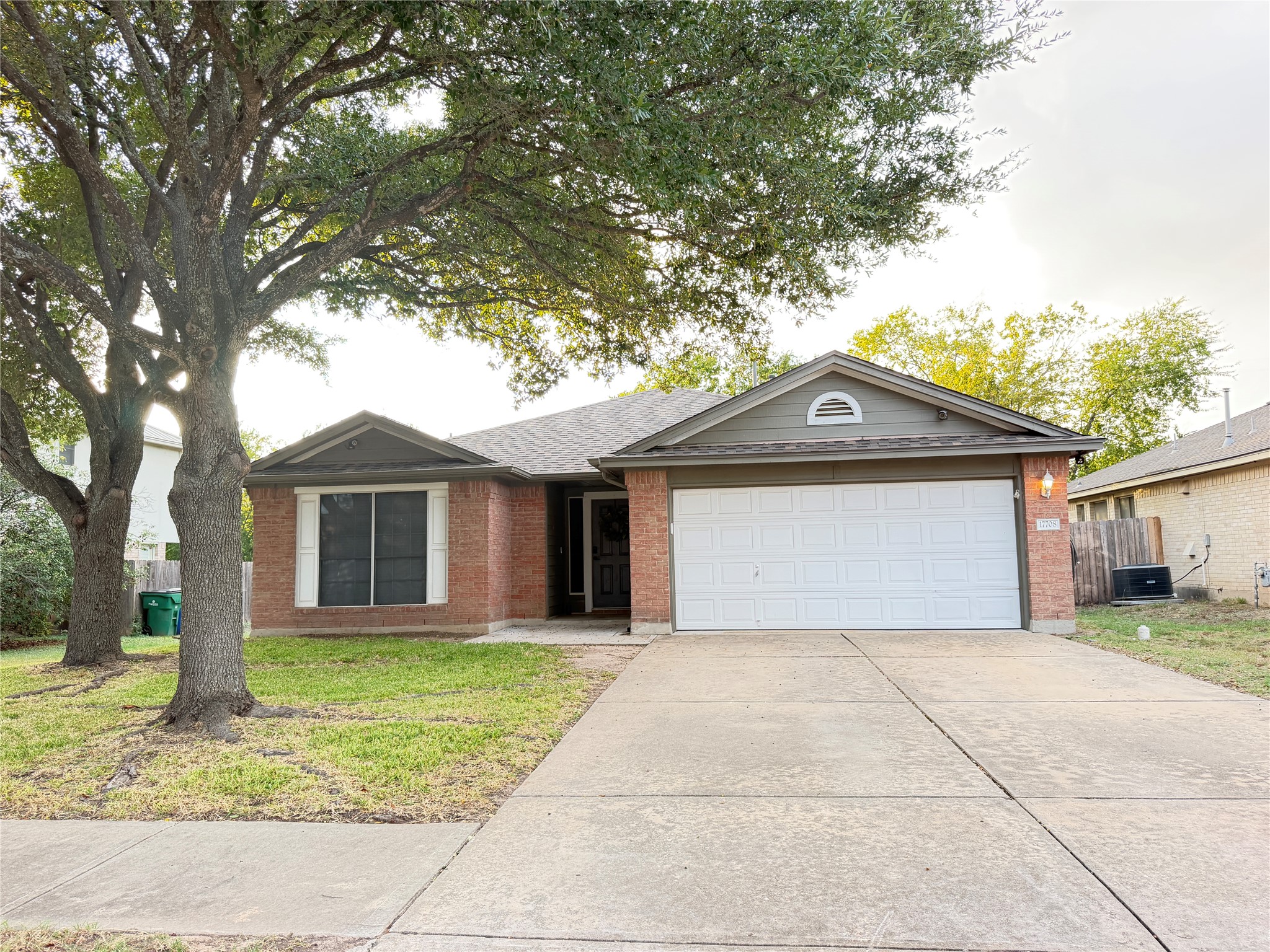 17708 Limpia Creek Dr — photo